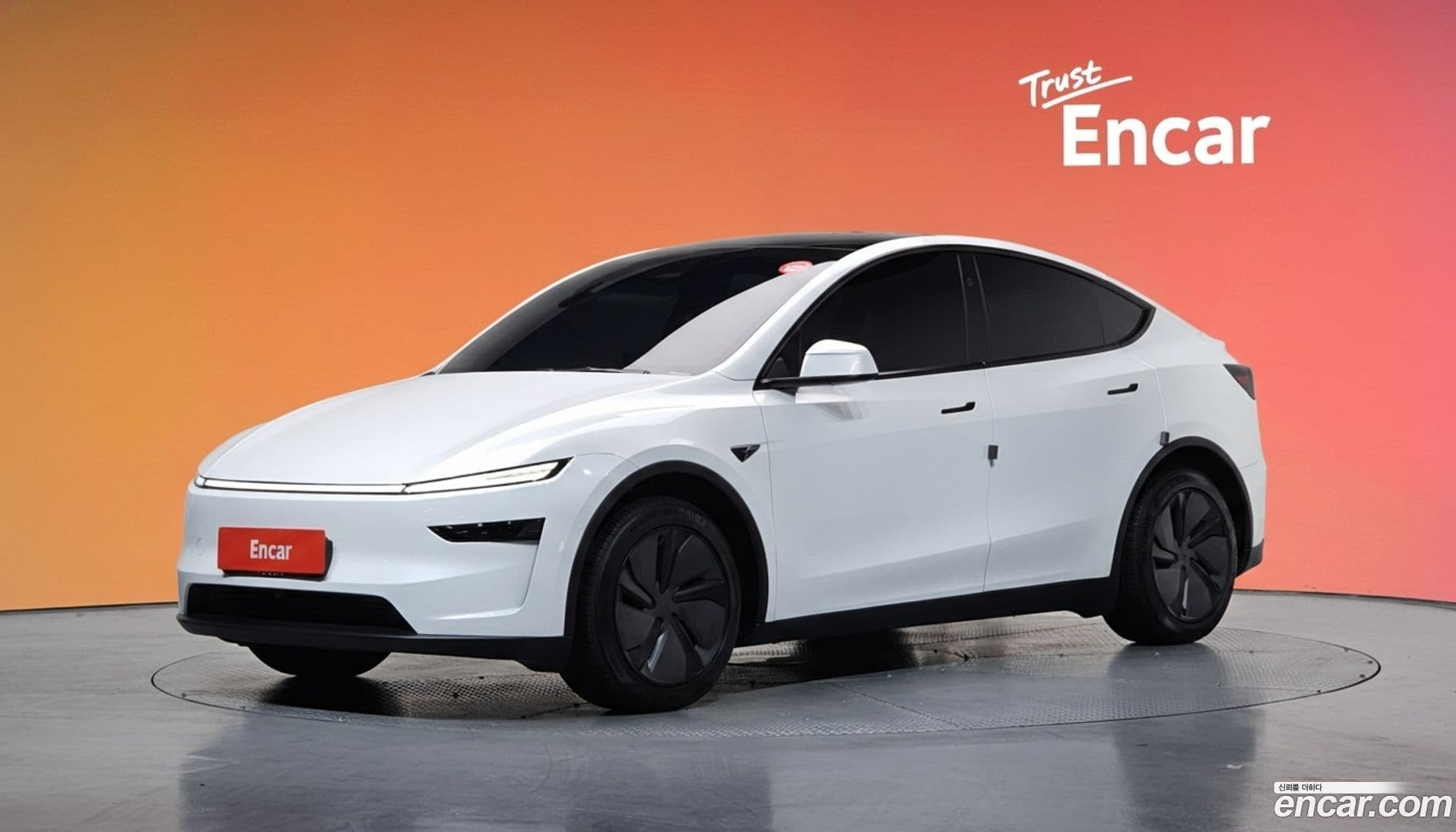 Main__Slider__Photo:Model Y Tesla 2025.4-0