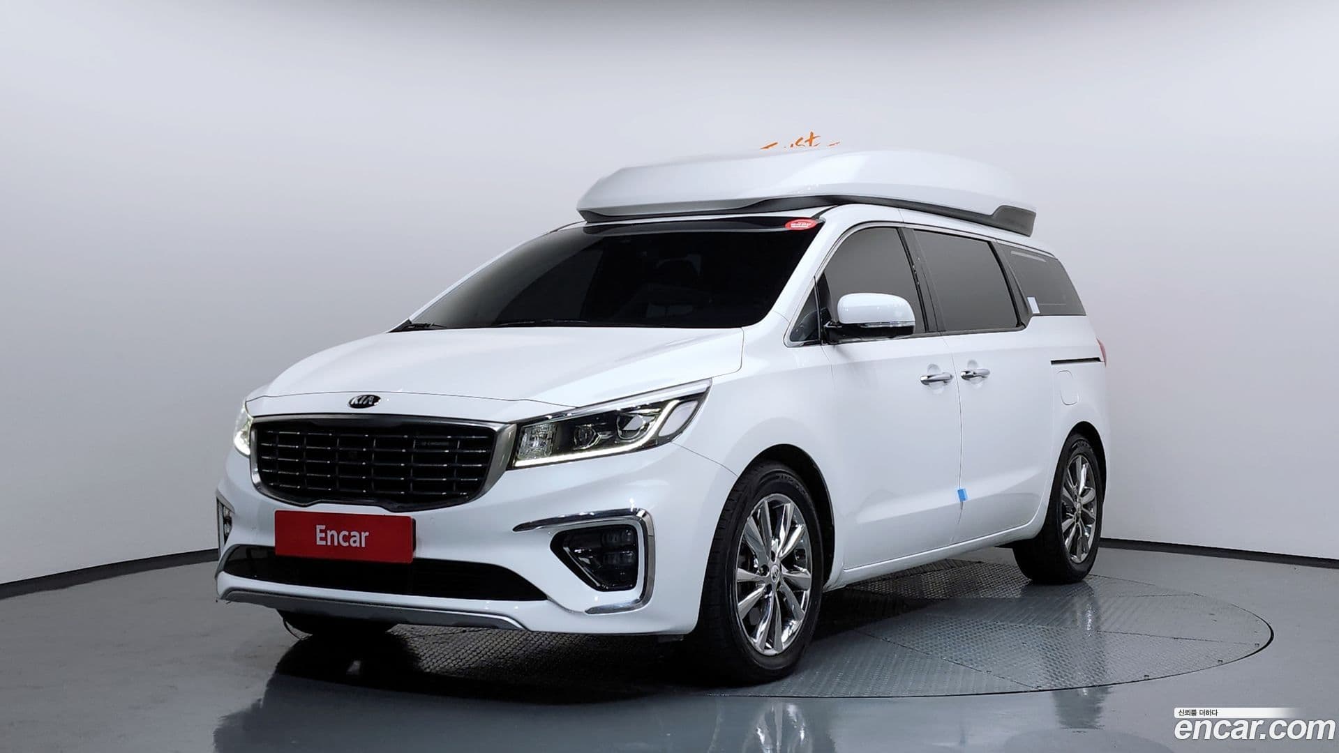 Main__Slider__Photo:Canival Kia 2019.6-0