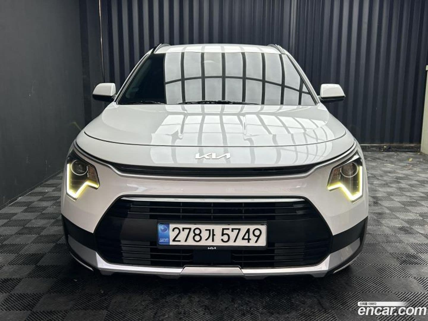 Main__Slider__Photo:Niro Kia 2022.11-0