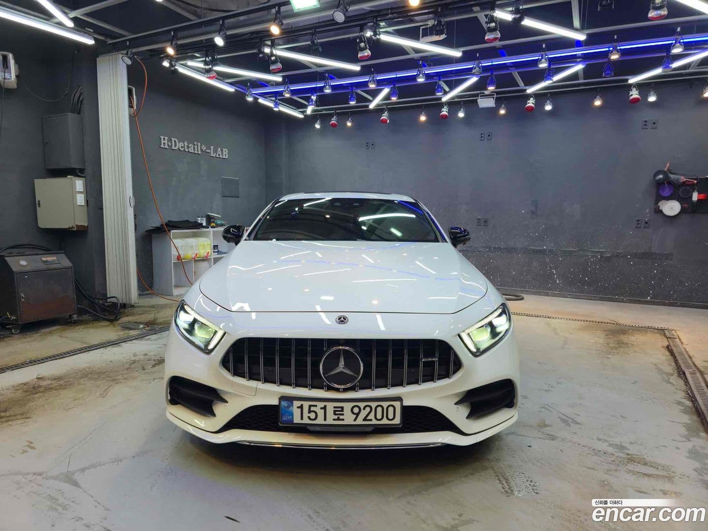 Main__Slider__Photo:CLS-Class Mercedes-Benz 2019.0-0
