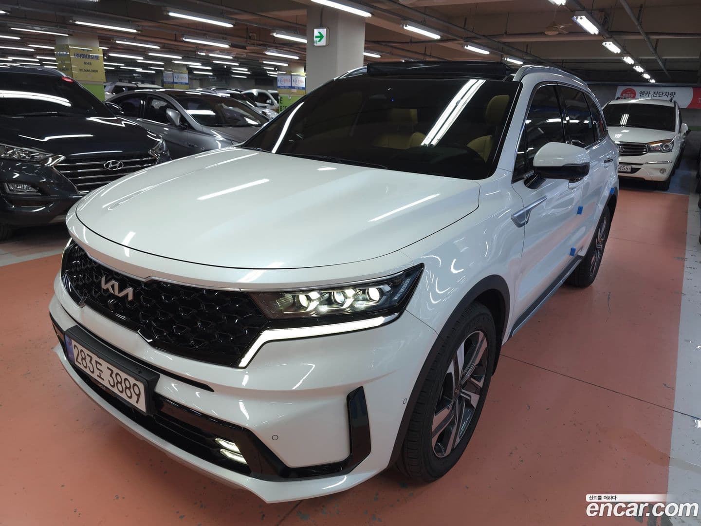 Main__Slider__Photo:Sorento Kia 2022.9-0