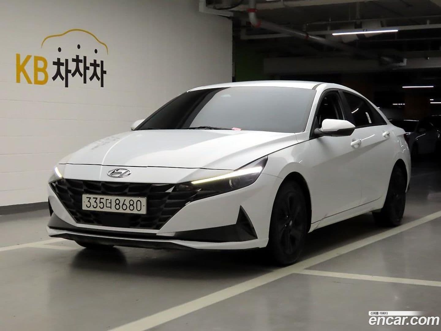 Main__Slider__Photo:AVANTE Hyundai 2022.6-0