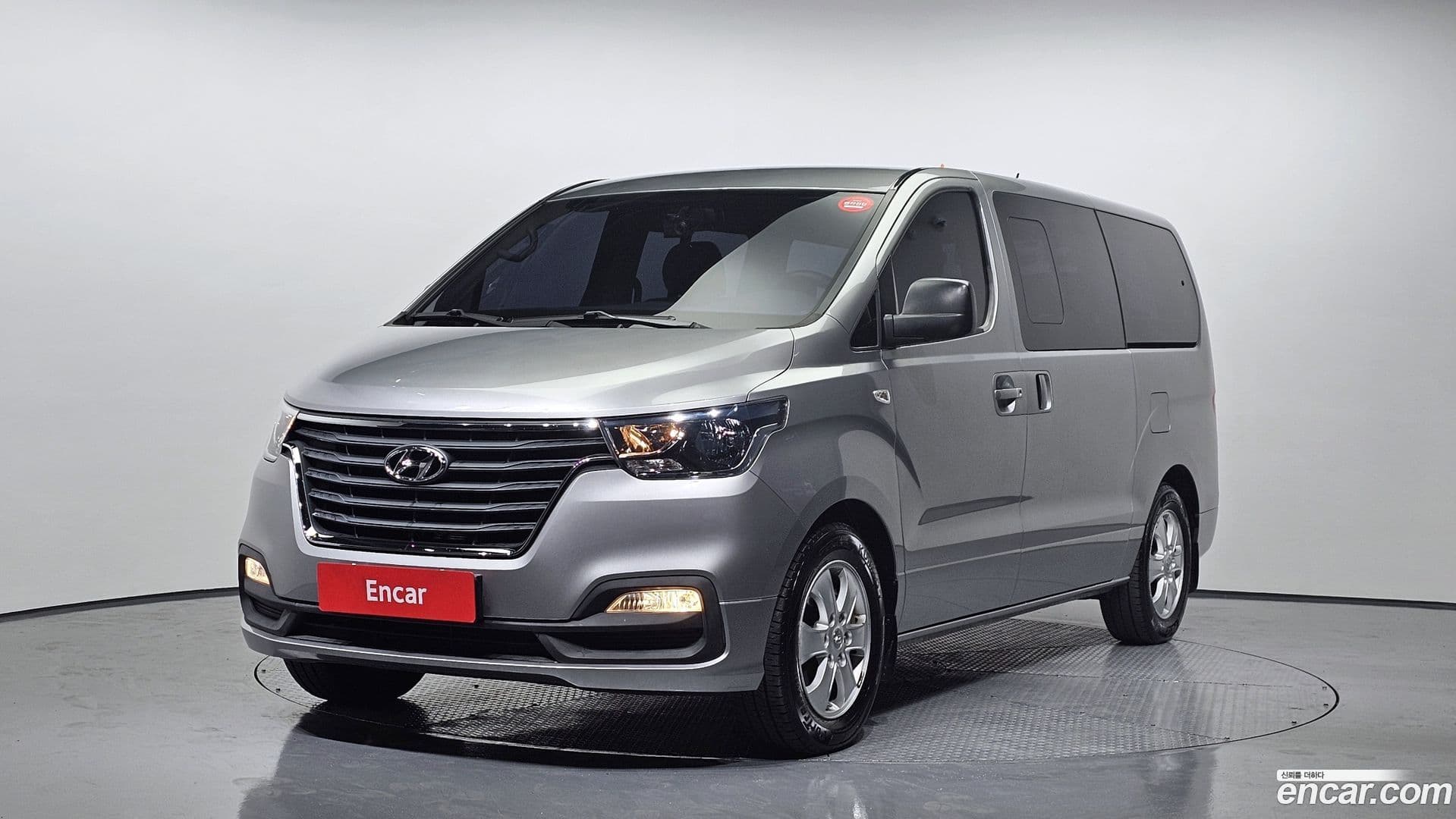 Main__Slider__Photo:Starex Hyundai 2018.9-0