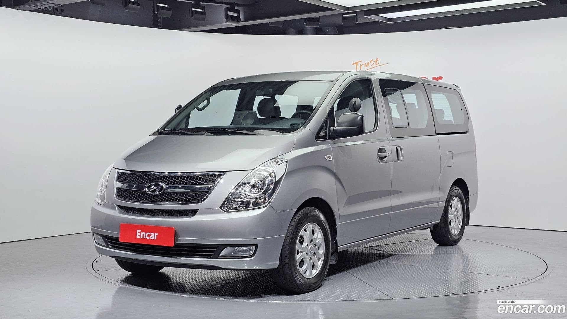 Main__Slider__Photo:Starex Hyundai 2015.6-0