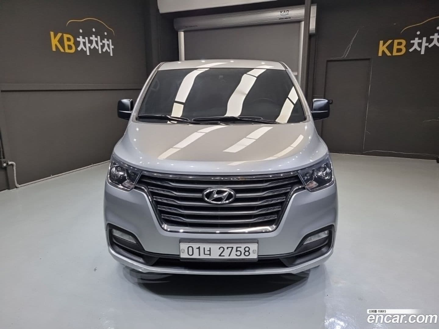 Main__Slider__Photo:Starex Hyundai 2018.9-0