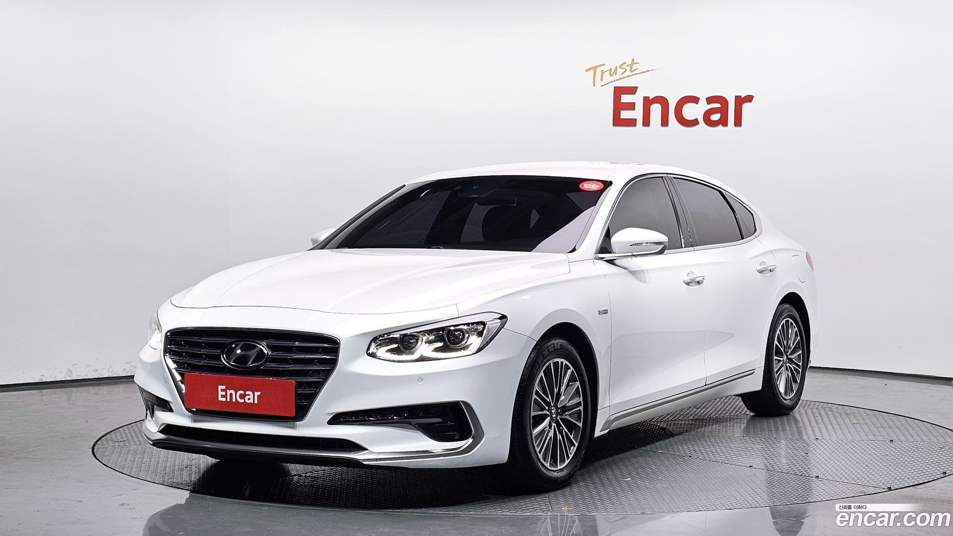 Main__Slider__Photo:Grandeur Hyundai 2017.5-0