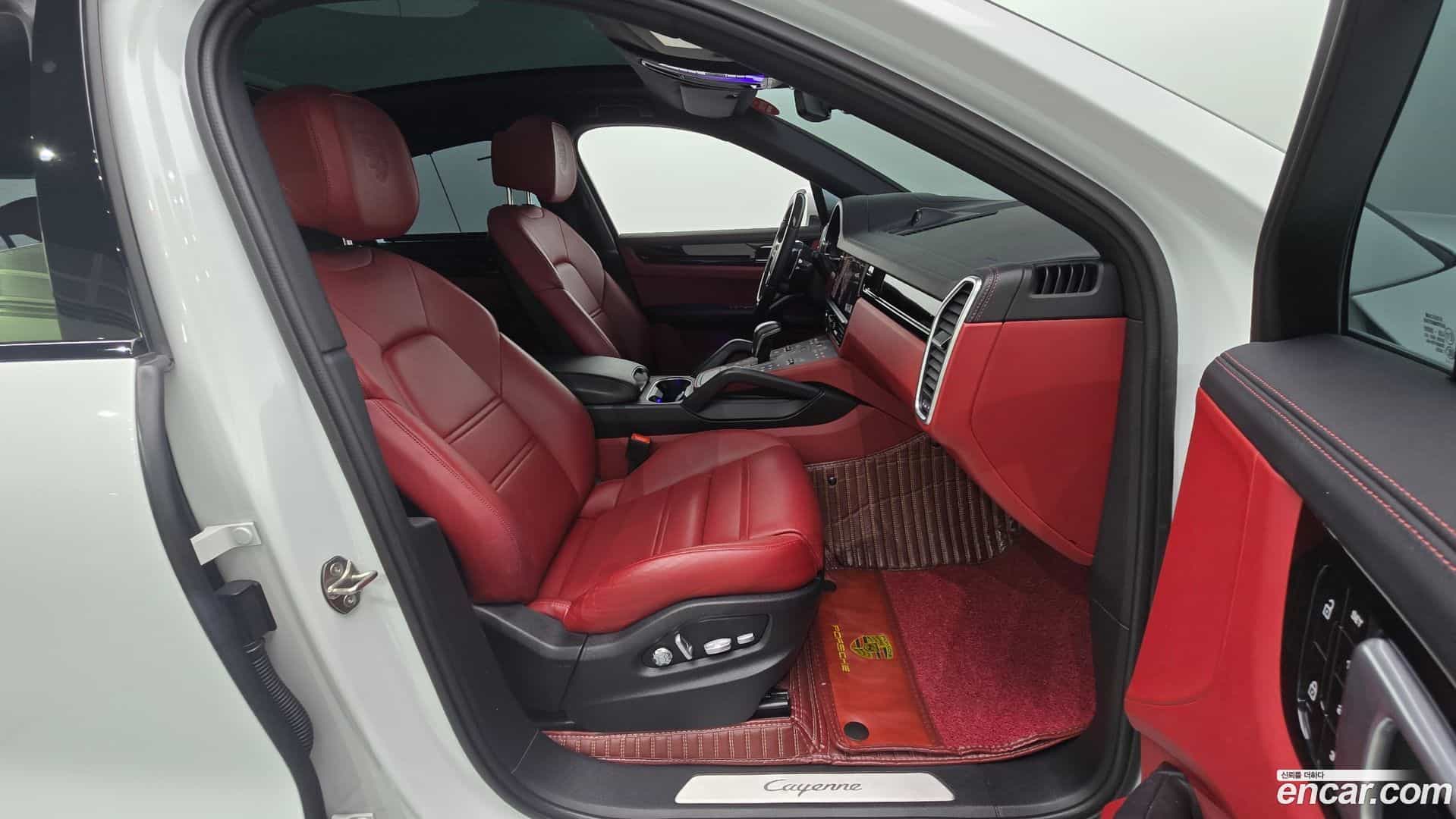 Cayenne Porsche 2021.8-OPTION-015