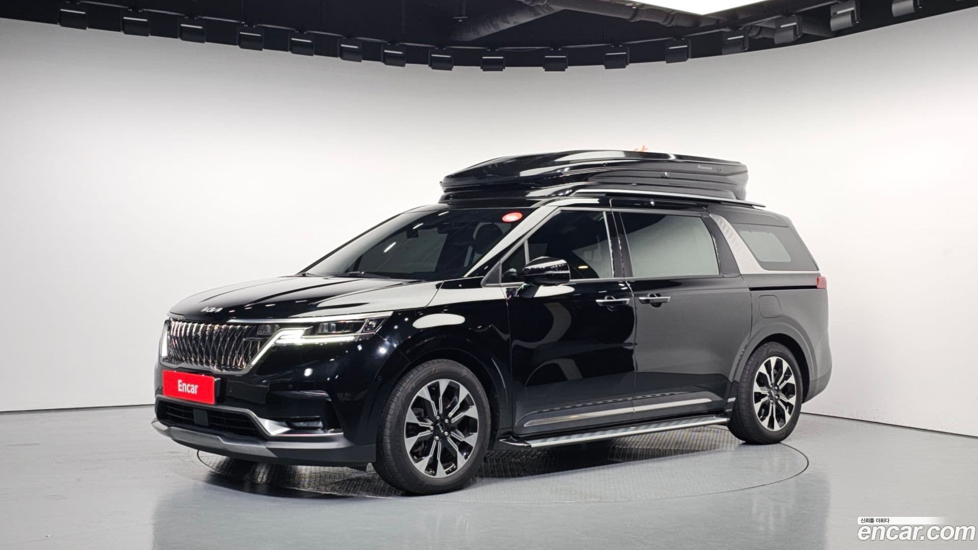 Main__Slider__Photo:Canival Kia 2022.0-0
