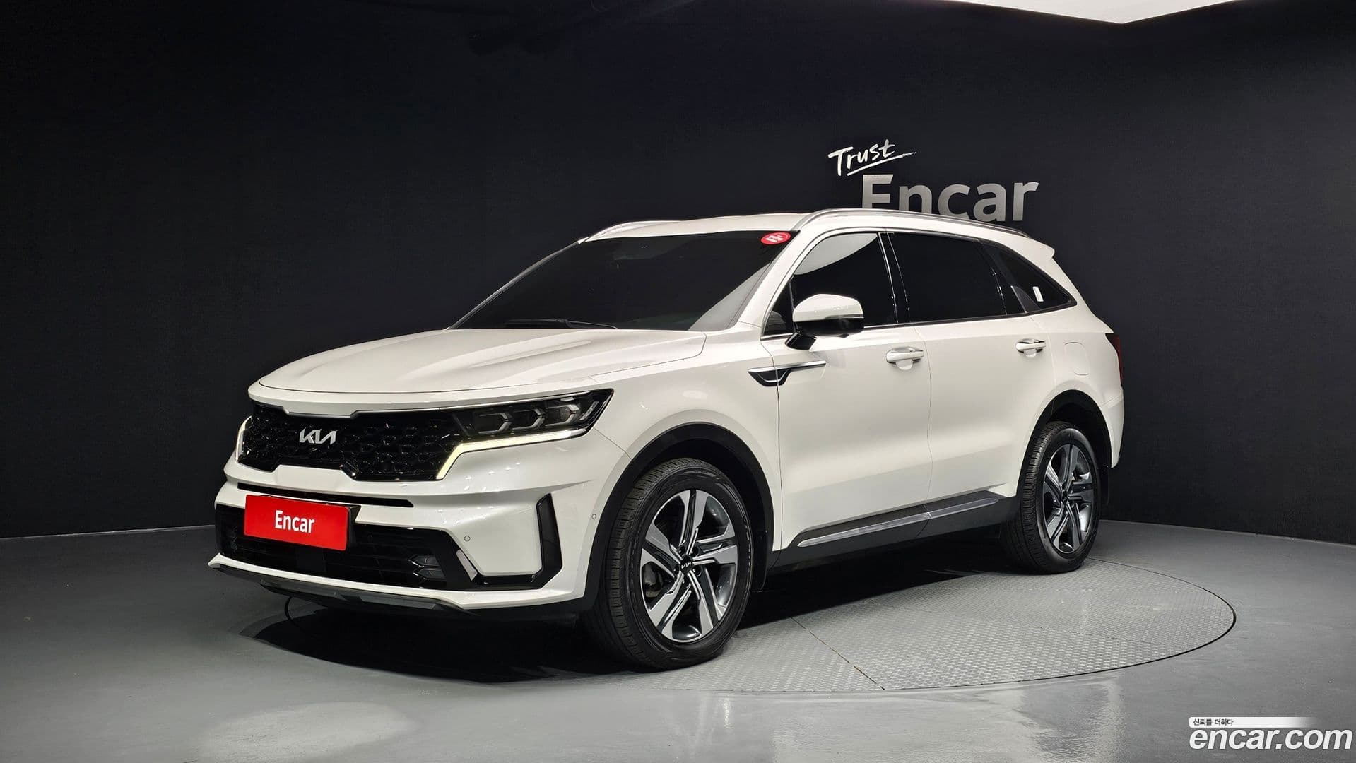 Main__Slider__Photo:Sorento Kia 2023.5-0