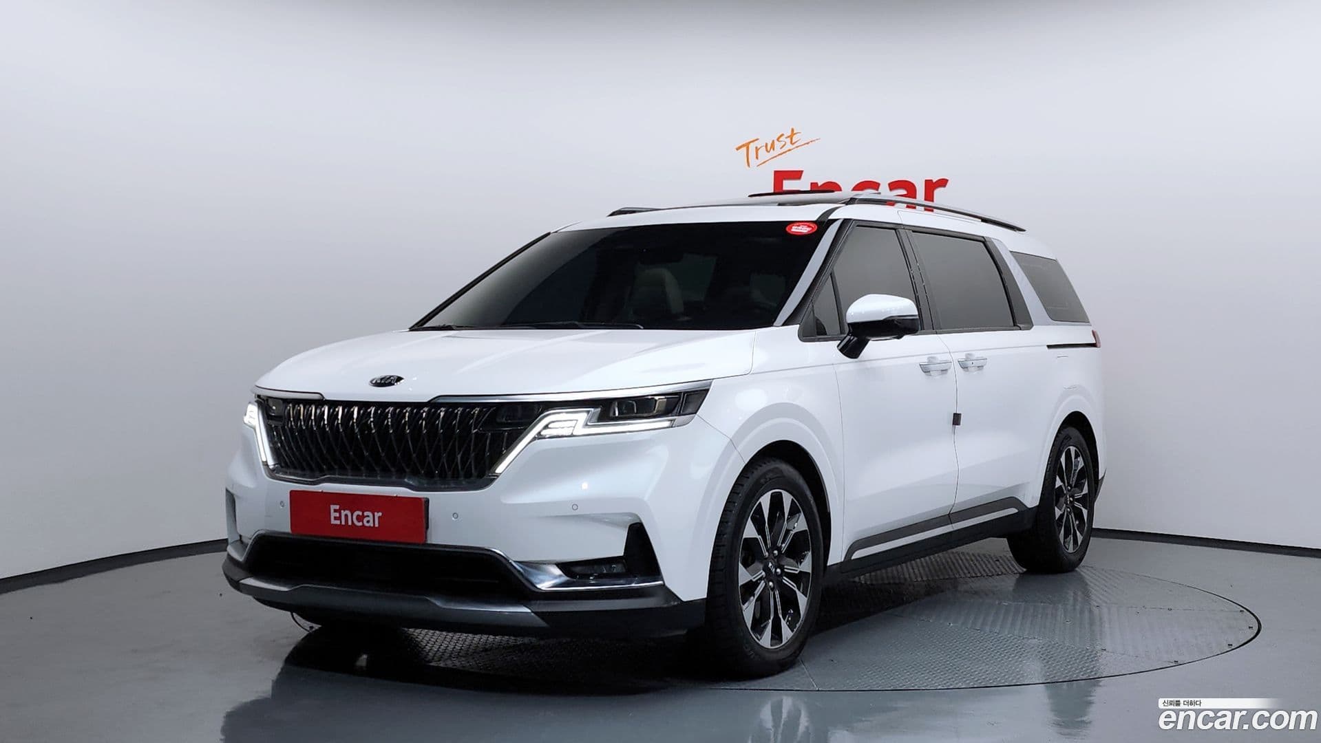 Main__Slider__Photo:Canival Kia 2020.10-0