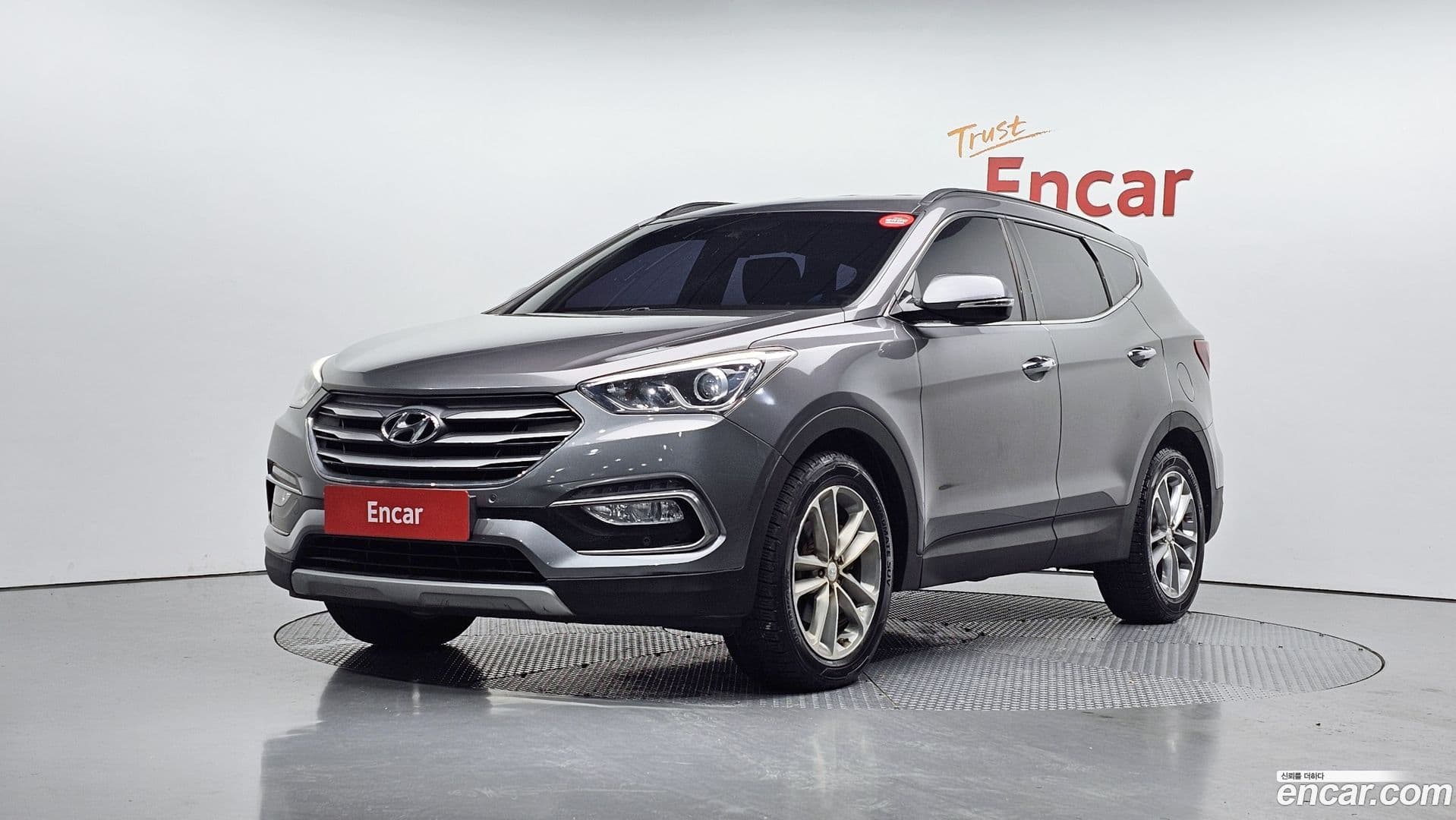Main__Slider__Photo:Santafe Hyundai 2015.7-0