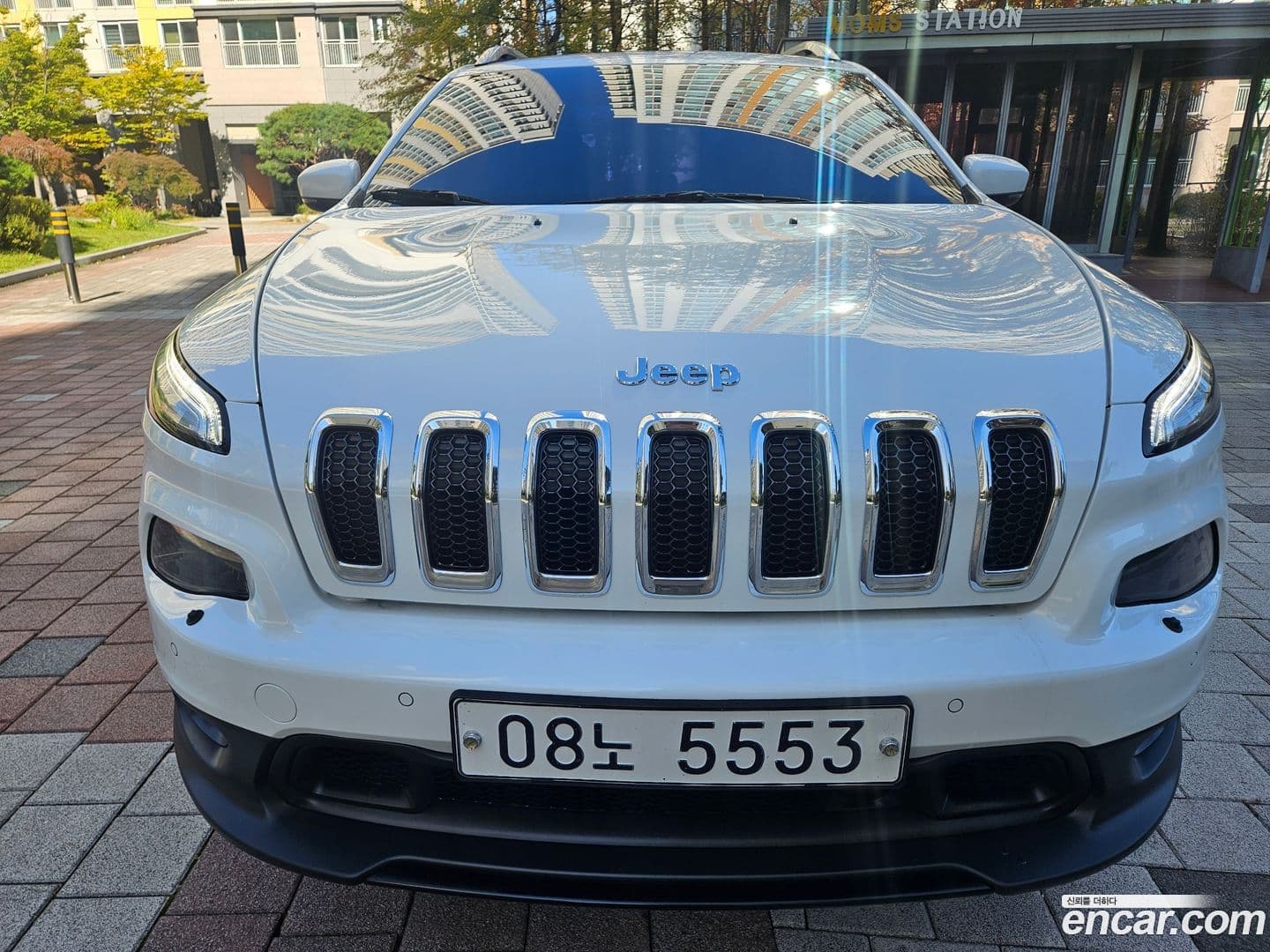 Main__Slider__Photo:Cherokee Jeep 2017.2-0