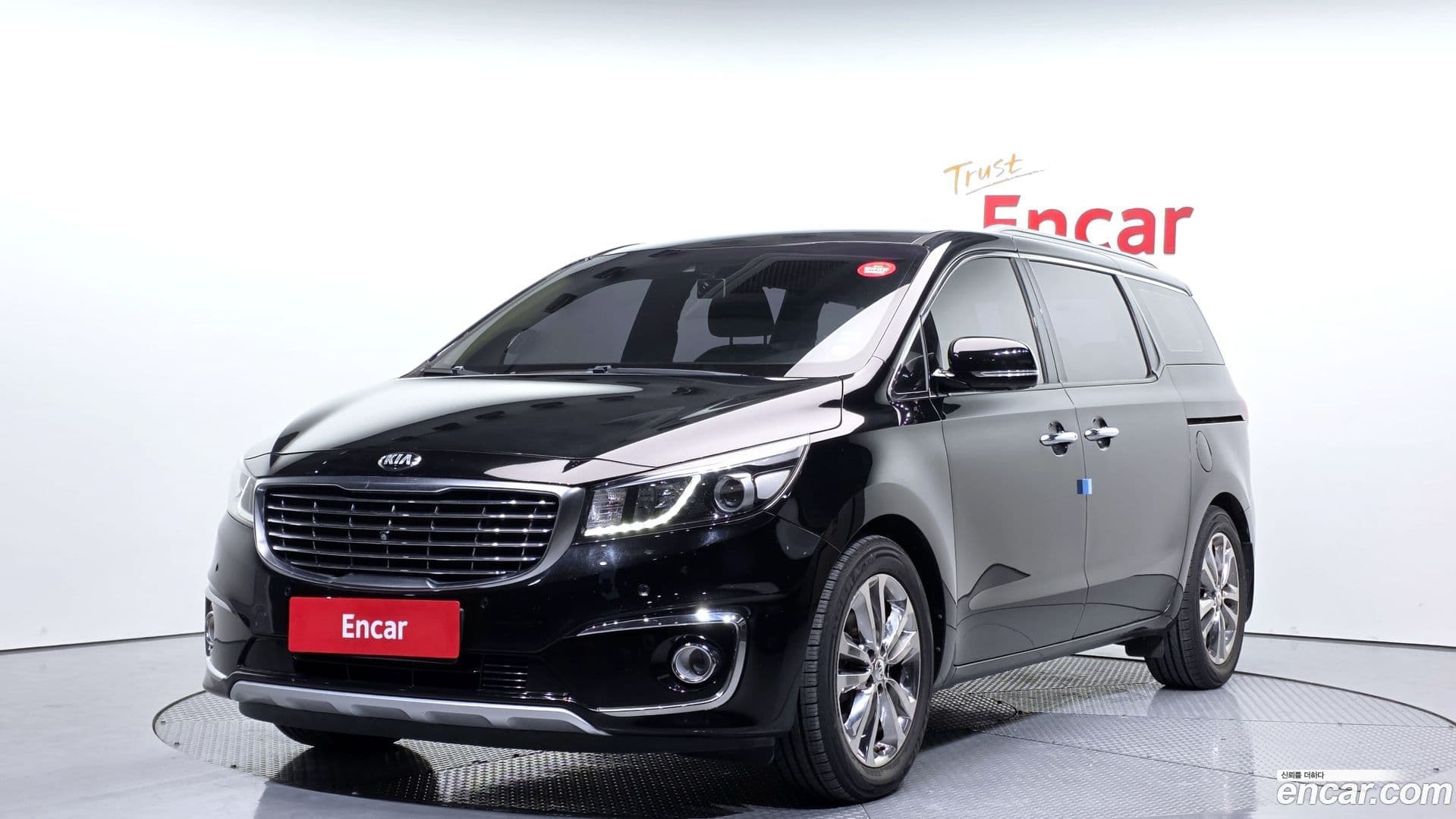 Main__Slider__Photo:Canival Kia 2017.11-0