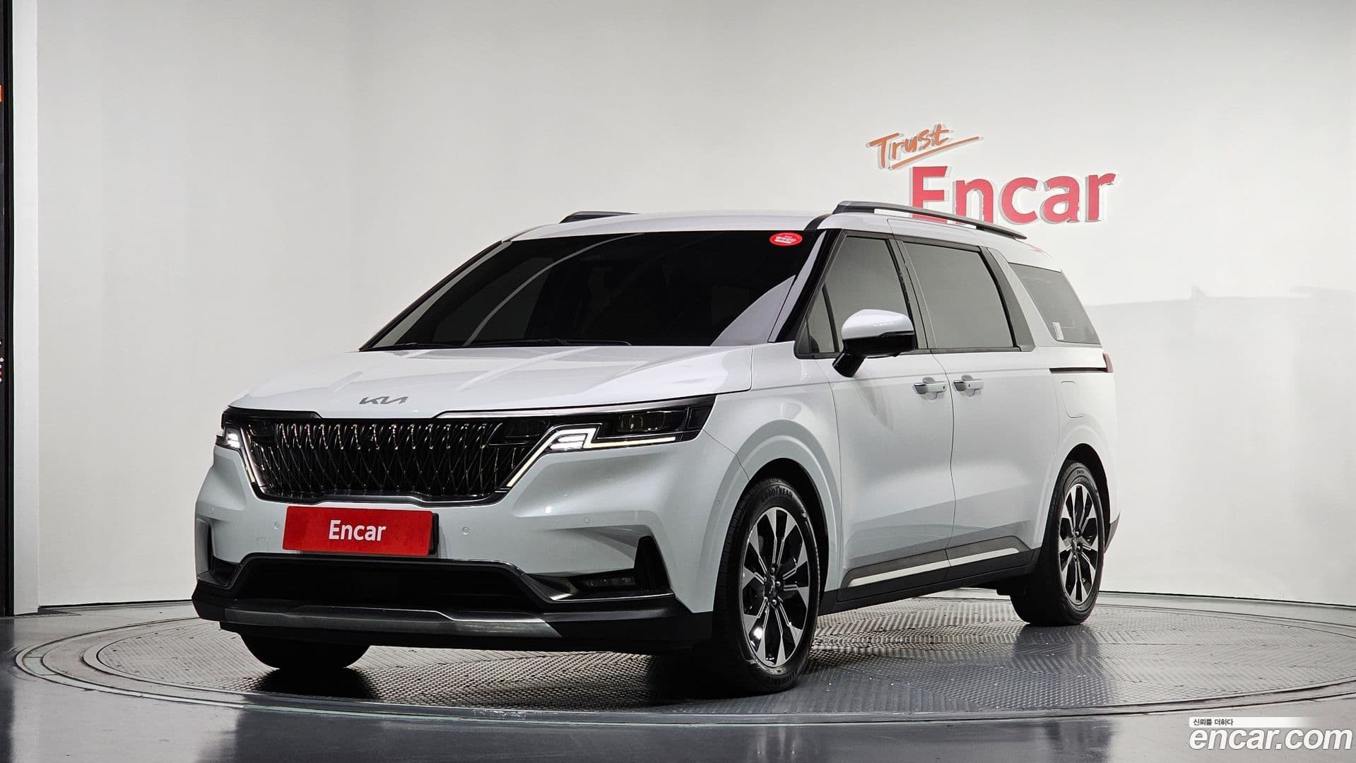 Main__Slider__Photo:Canival Kia 2022.10-0