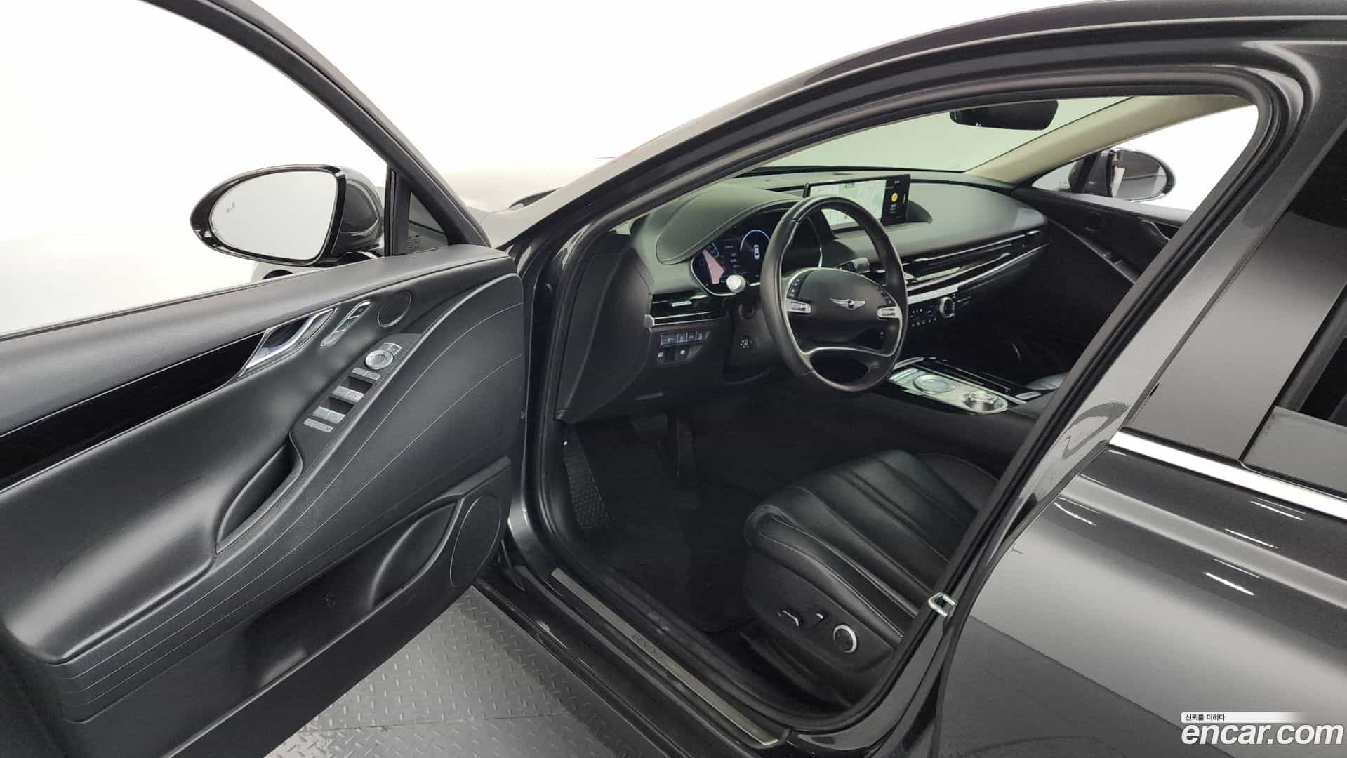 G80 Genesis 2021.0-INNER-010