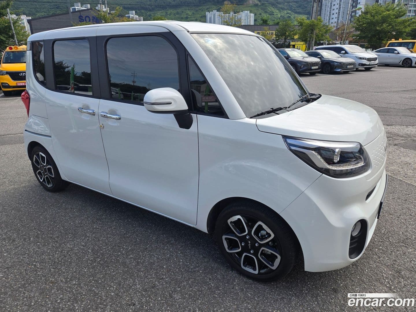 Main__Slider__Photo:RAY Kia 2022.7-0