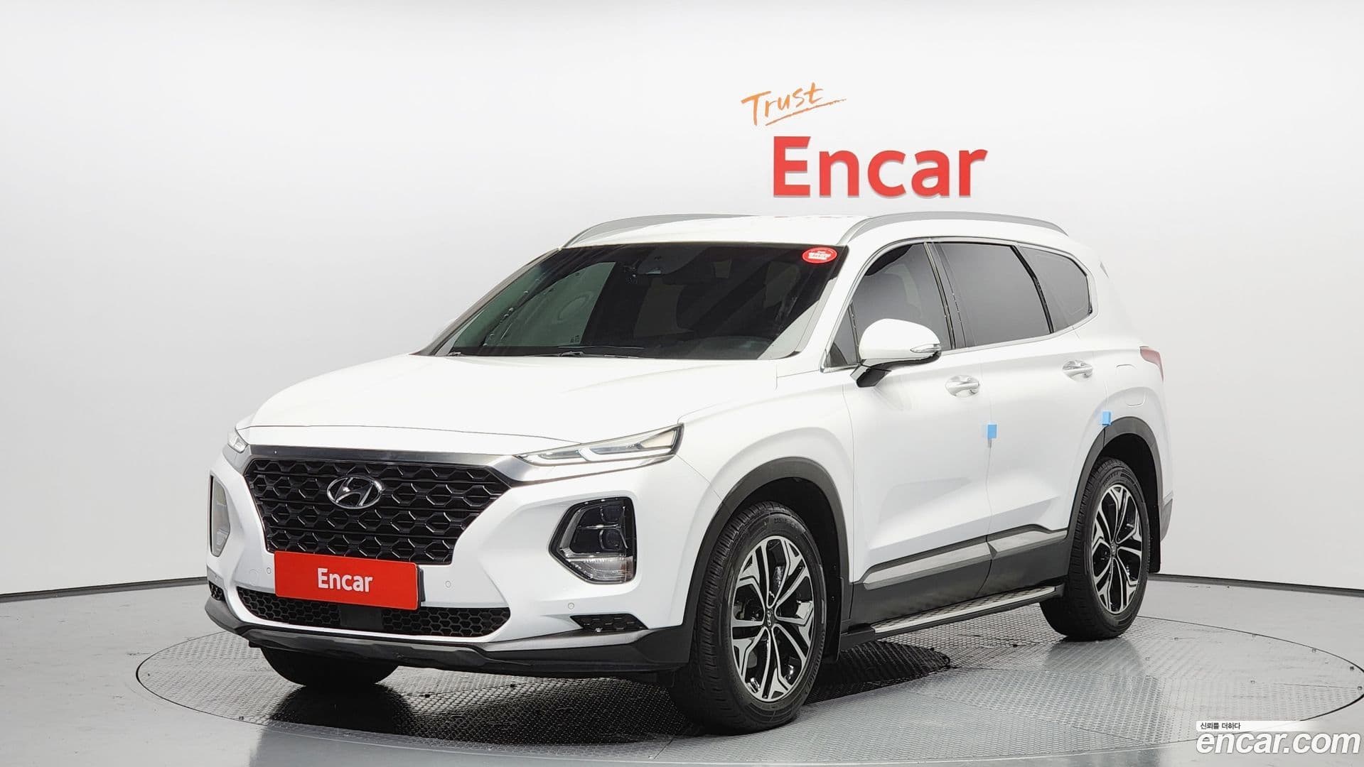 Main__Slider__Photo:Santafe Hyundai 2019.2-0