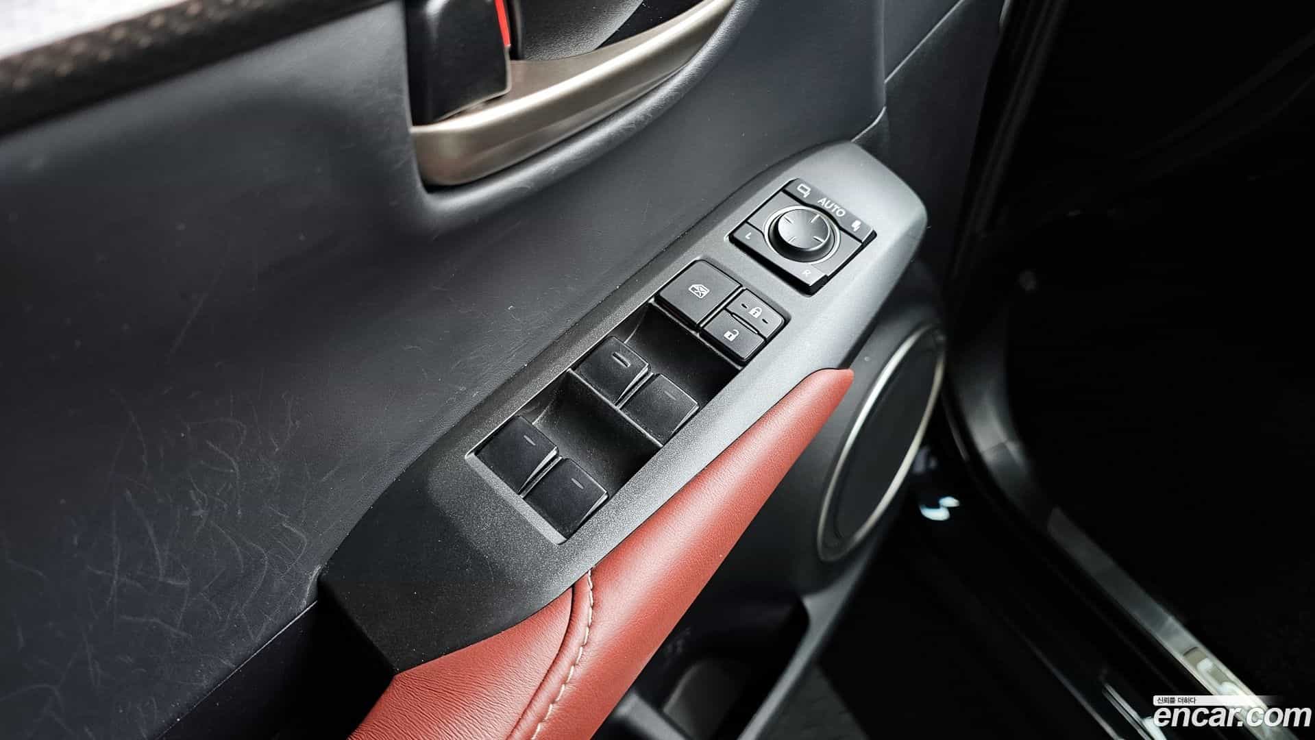 NX Lexus 2017.3-OPTION-017