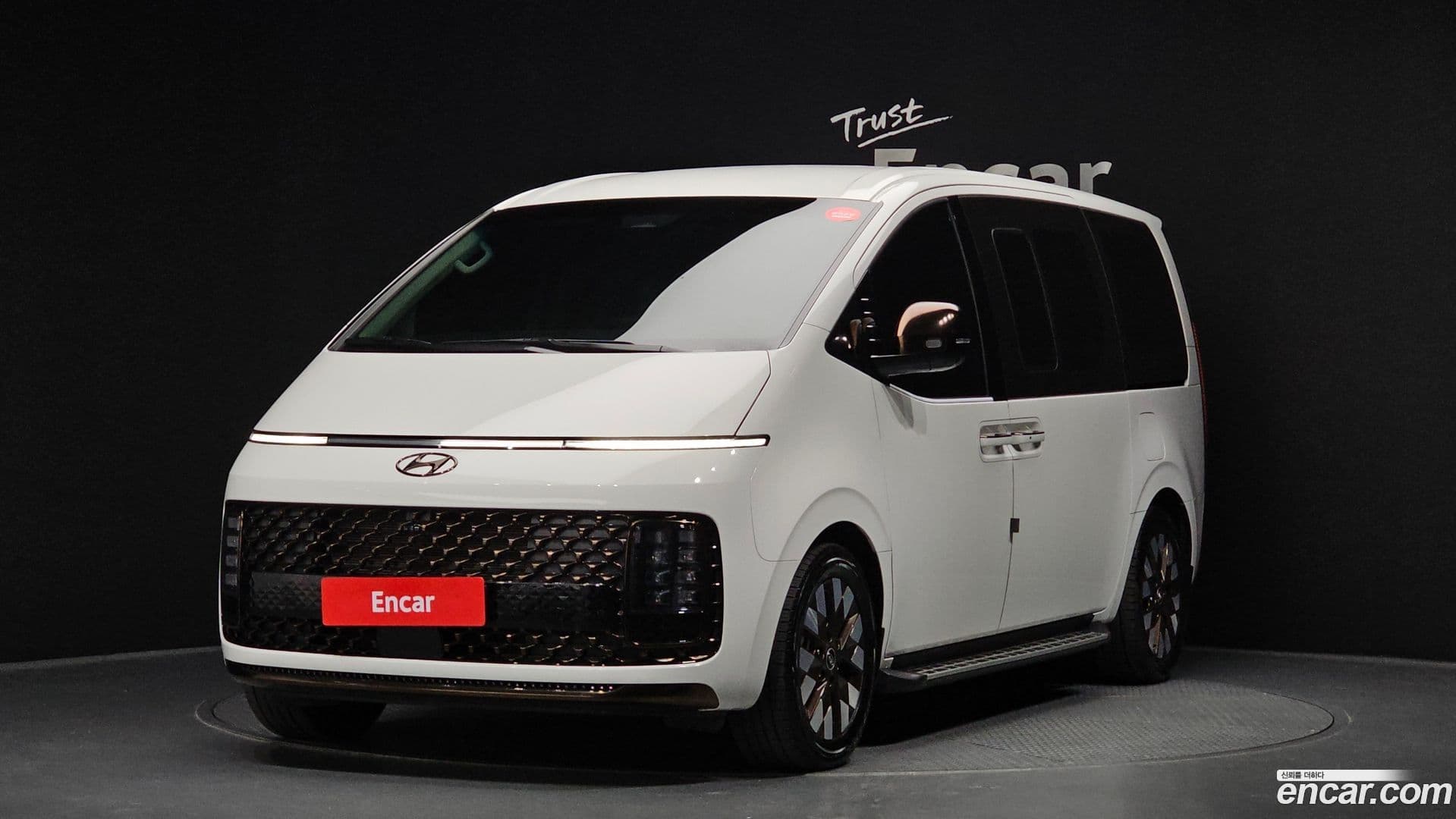 Main__Slider__Photo:Staria Hyundai 2024.1-0