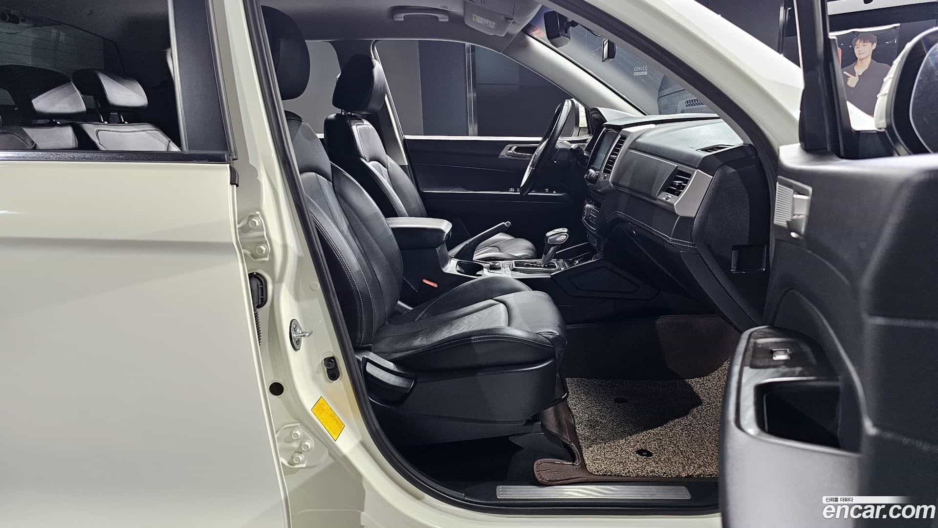 Rexton KG Mobility 2019.7-OPTION-015