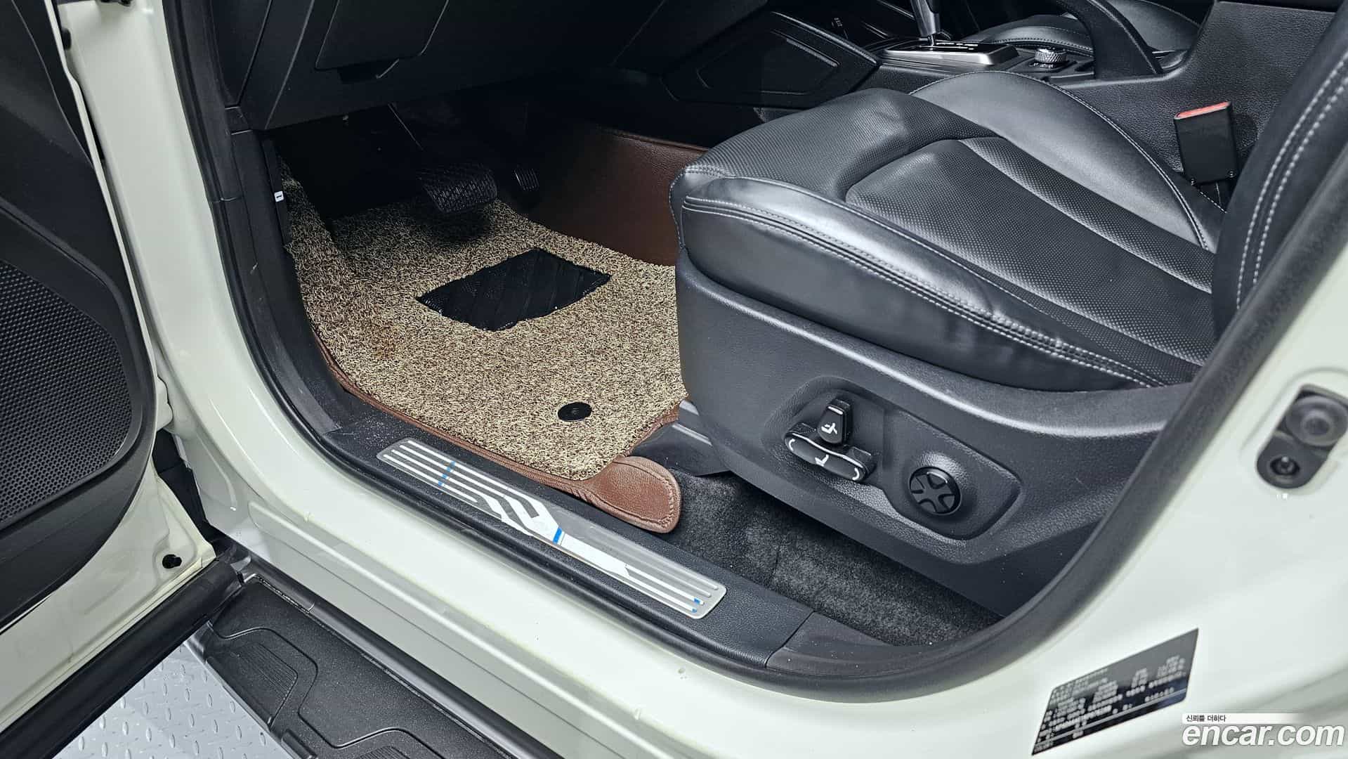 Rexton KG Mobility 2019.7-OPTION-018