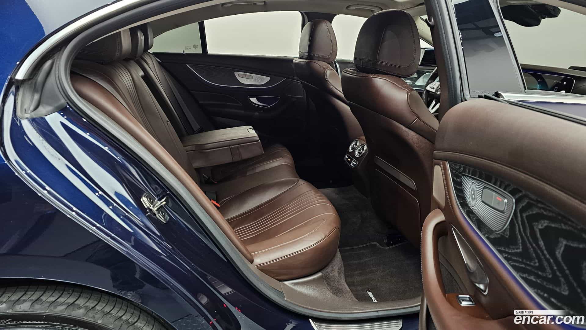CLS-Class Mercedes-Benz 2020.10-OPTION-16