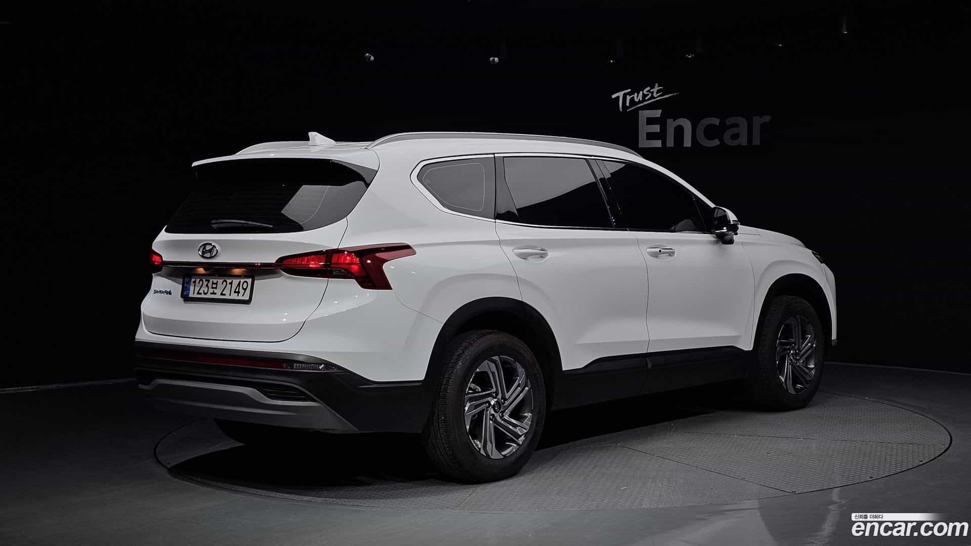 Santafe Hyundai 2022.2-OUTER-002