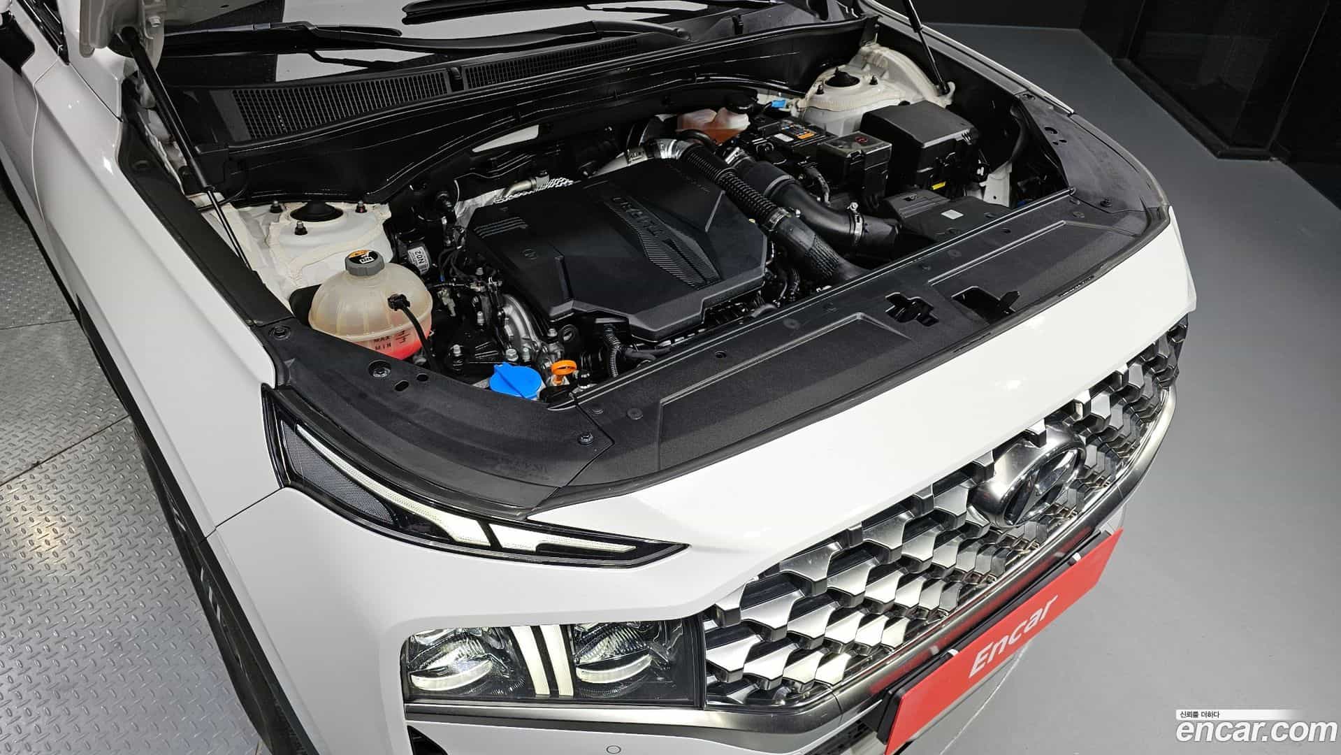 Santafe Hyundai 2022.2-INNER-006