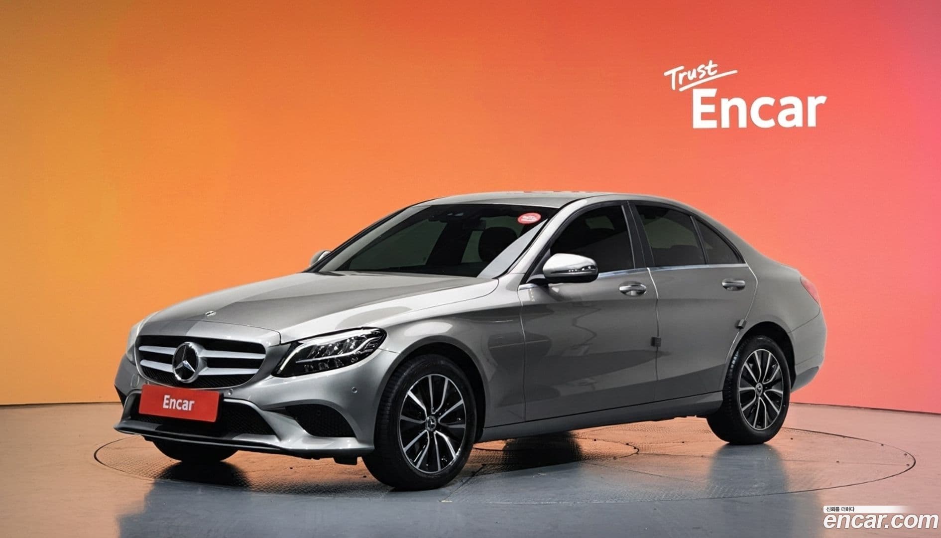 Main__Slider__Photo:C-Class Mercedes-Benz 2020.6-0