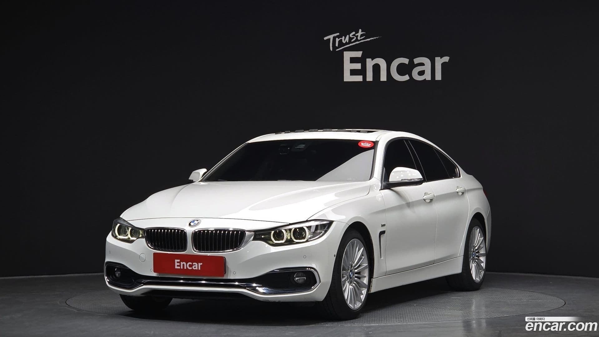 Main__Slider__Photo:4-Series BMW 2018.11-0