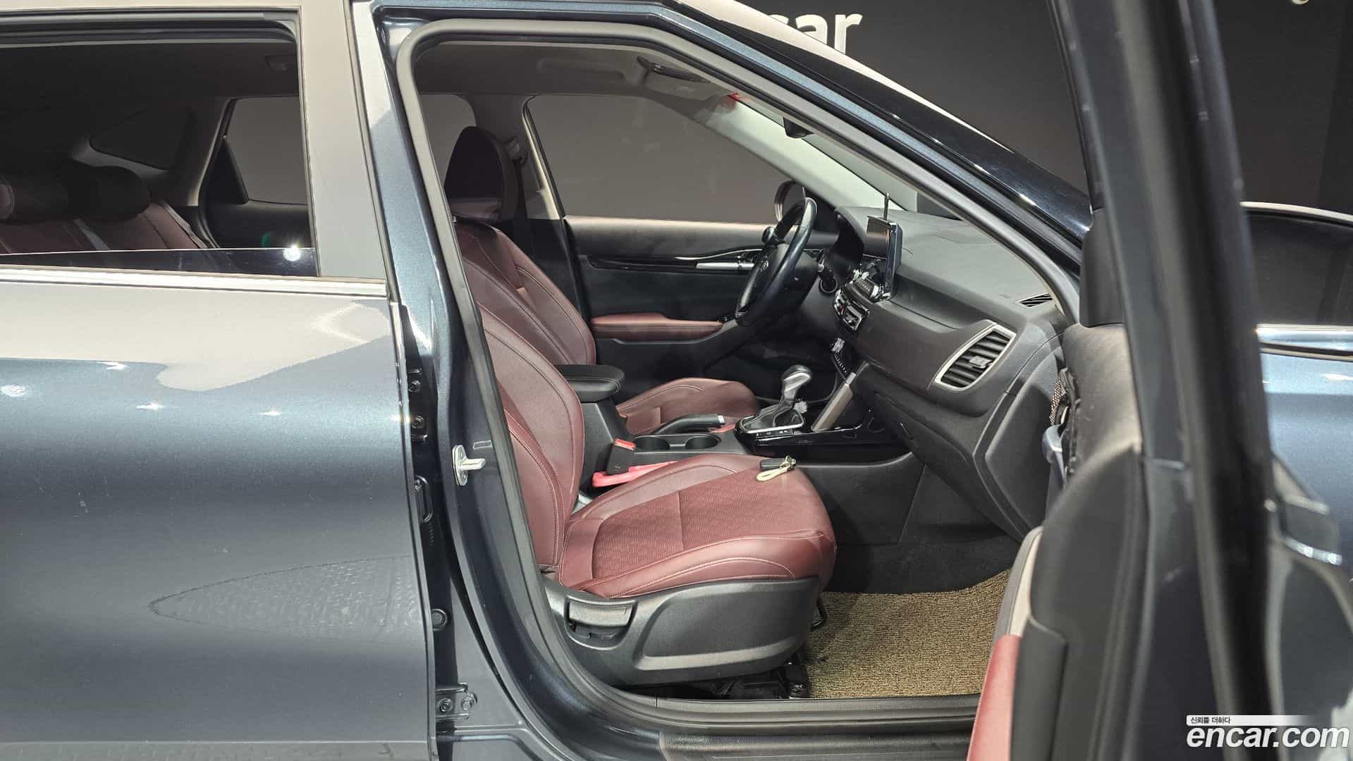 Seltos Kia 2019.6-INNER-10