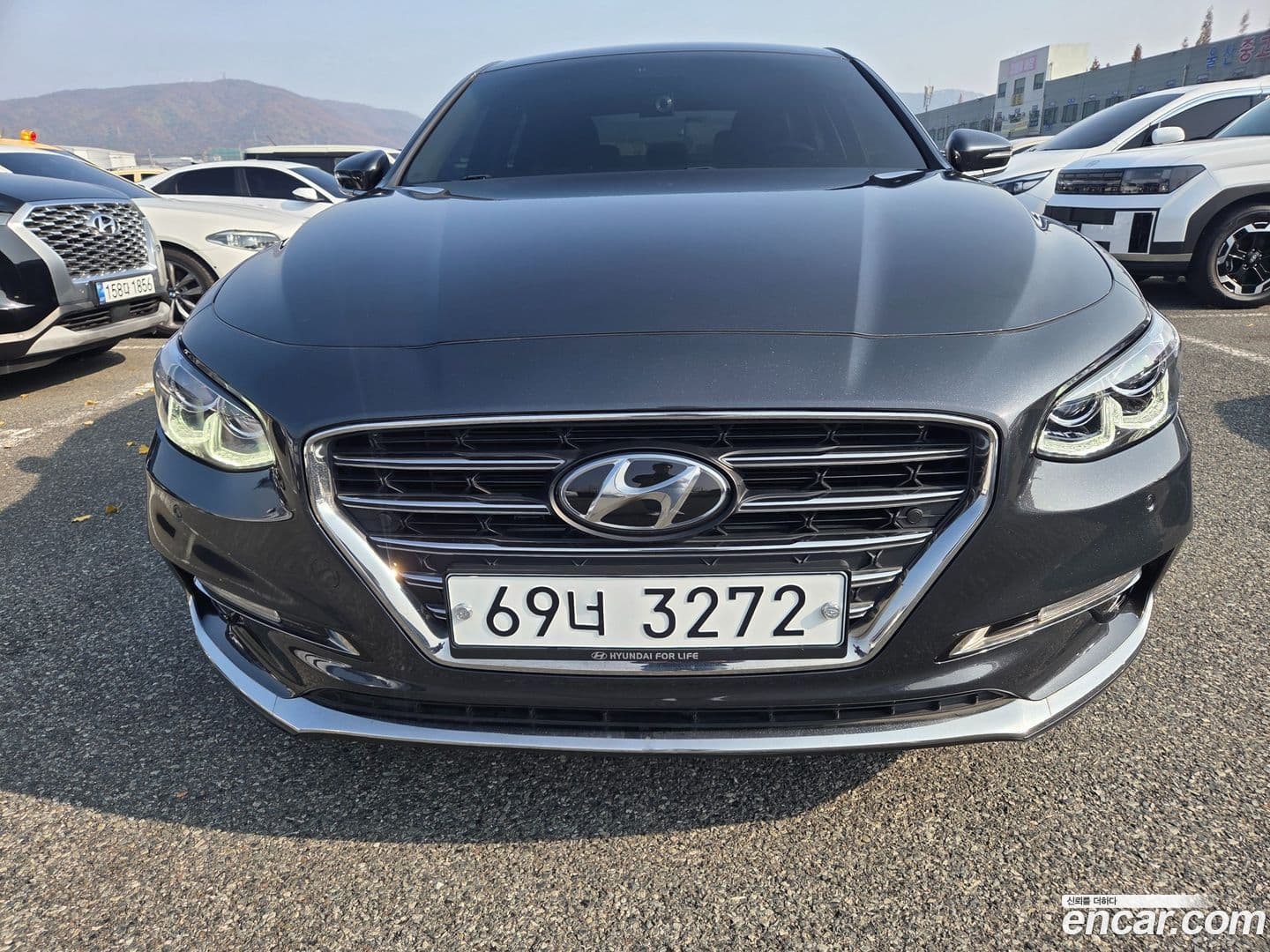 Main__Slider__Photo:Grandeur Hyundai 2019.1-0
