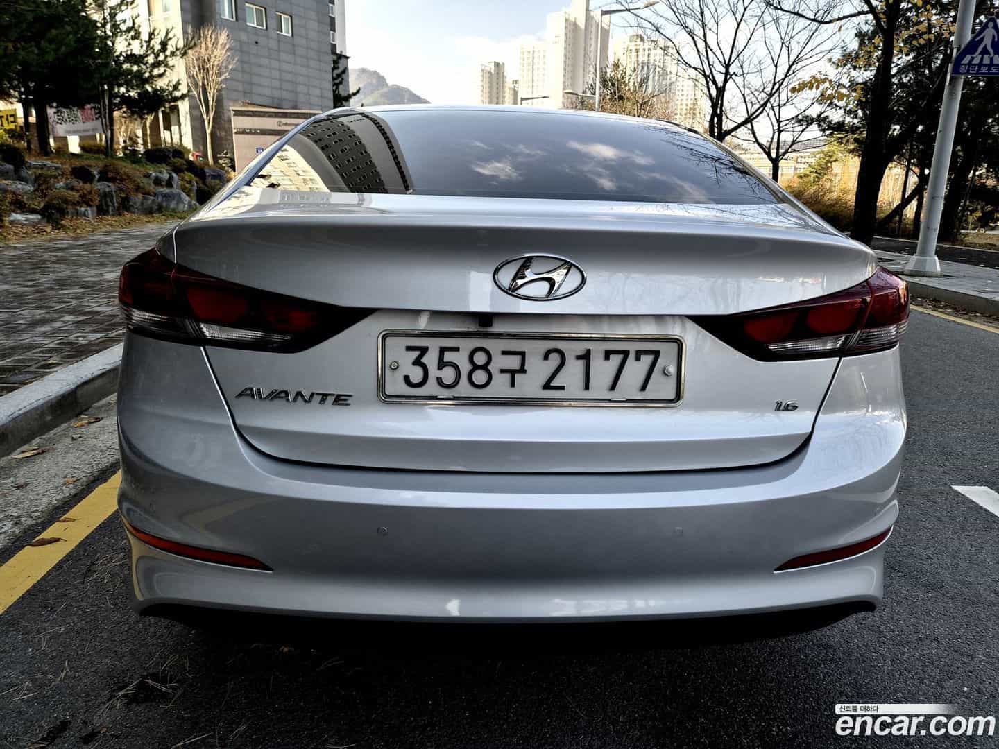 AVANTE Hyundai 2018.2-OUTER-005