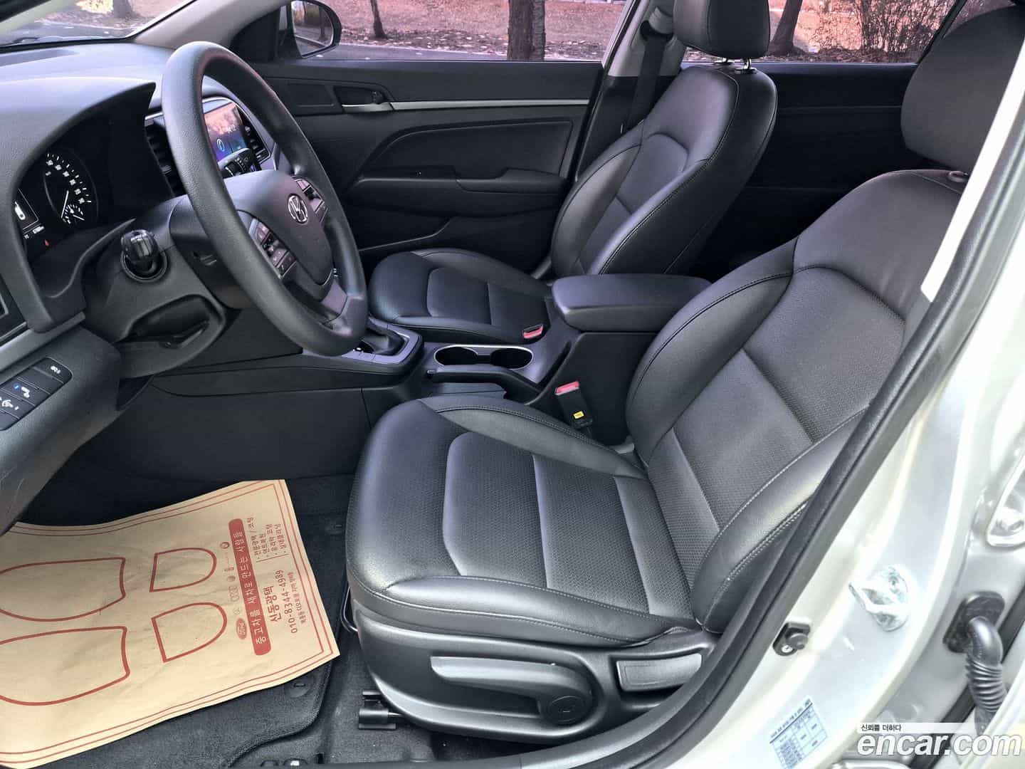 AVANTE Hyundai 2018.2-INNER-010