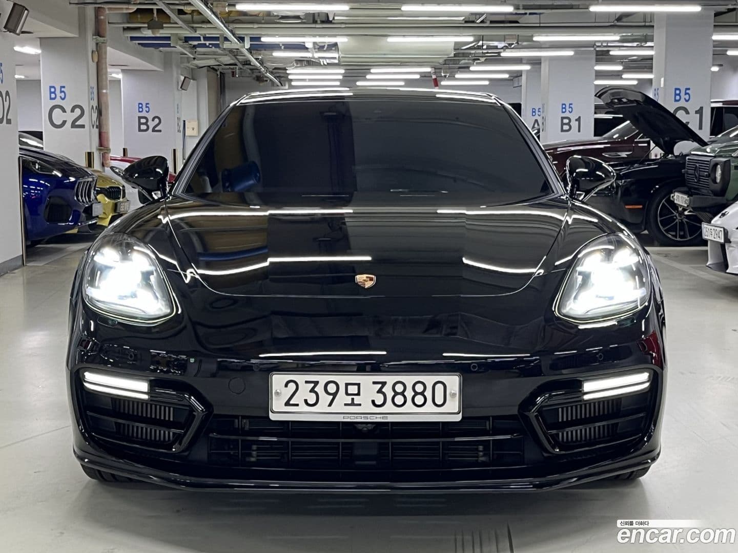Main__Slider__Photo:Panamera Porsche 2017.9-0