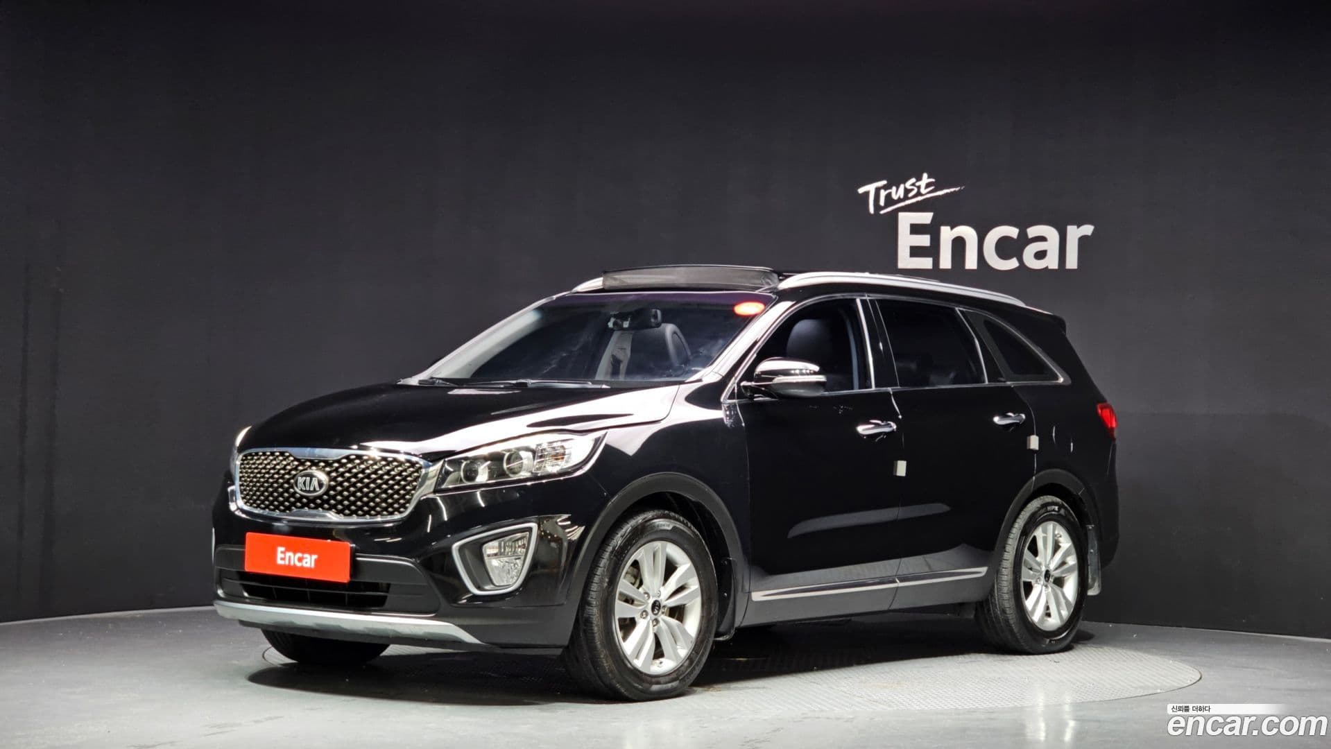 Main__Slider__Photo:Sorento Kia 2015.4-0