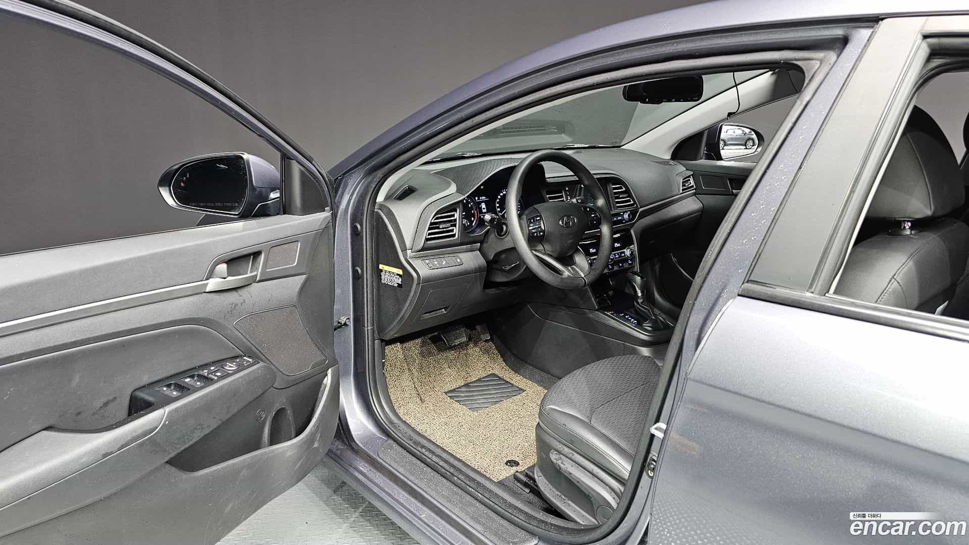 AVANTE Hyundai 2019.4-INNER-10