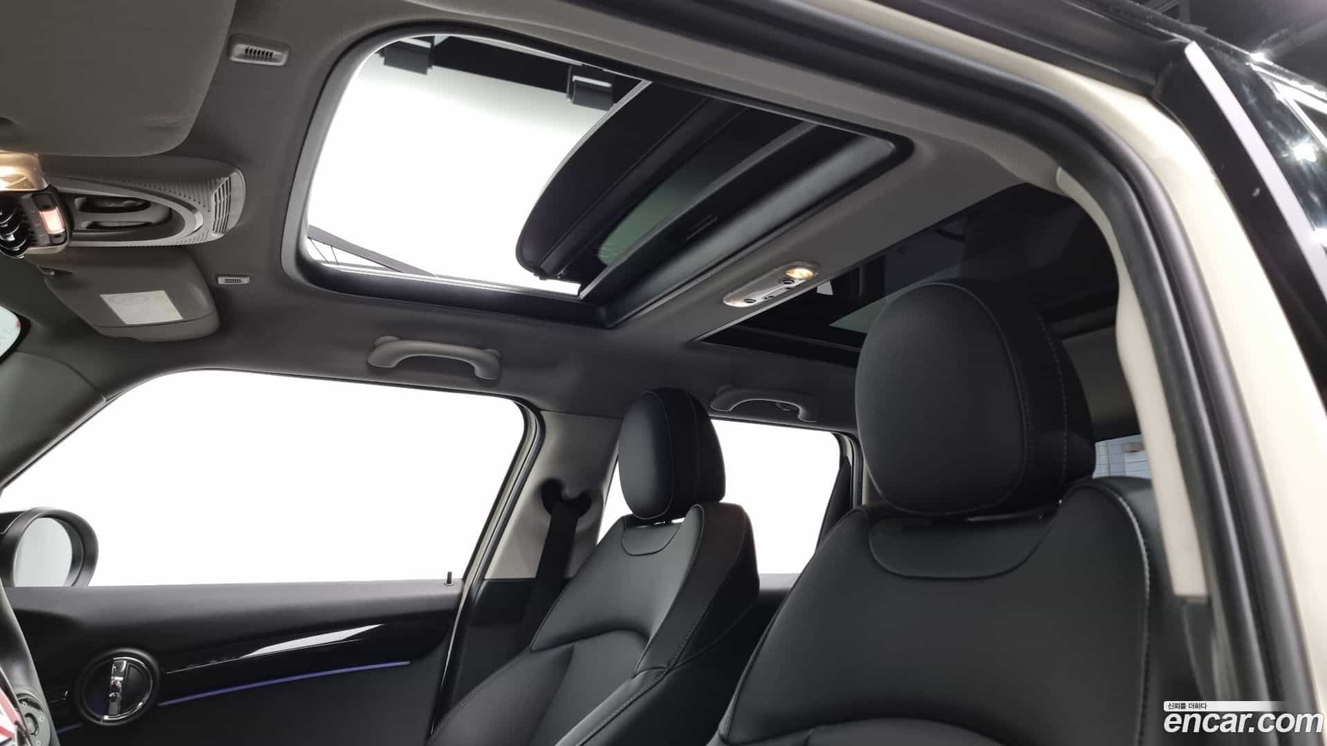 Cooper Mini 2022.1-OPTION-22