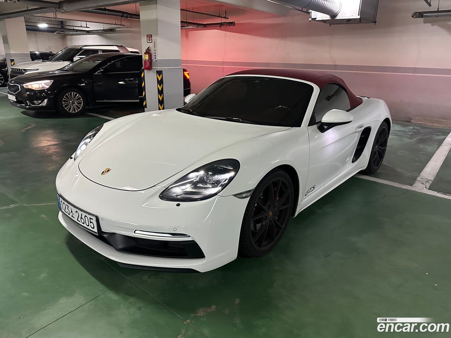 Main__Slider__Photo:718 Porsche 2018.5-0