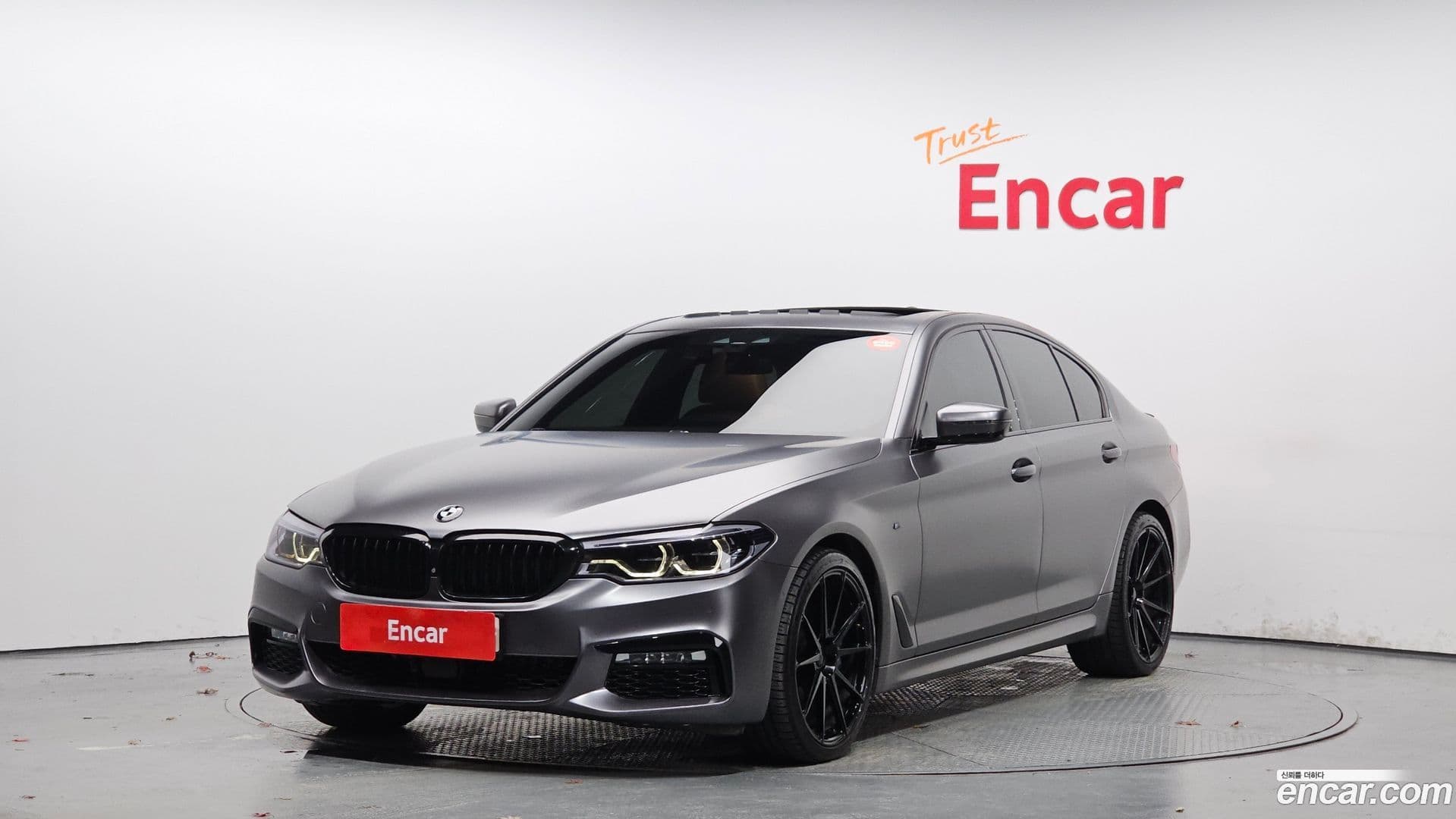 Main__Slider__Photo:5-Series BMW 2017.4-0