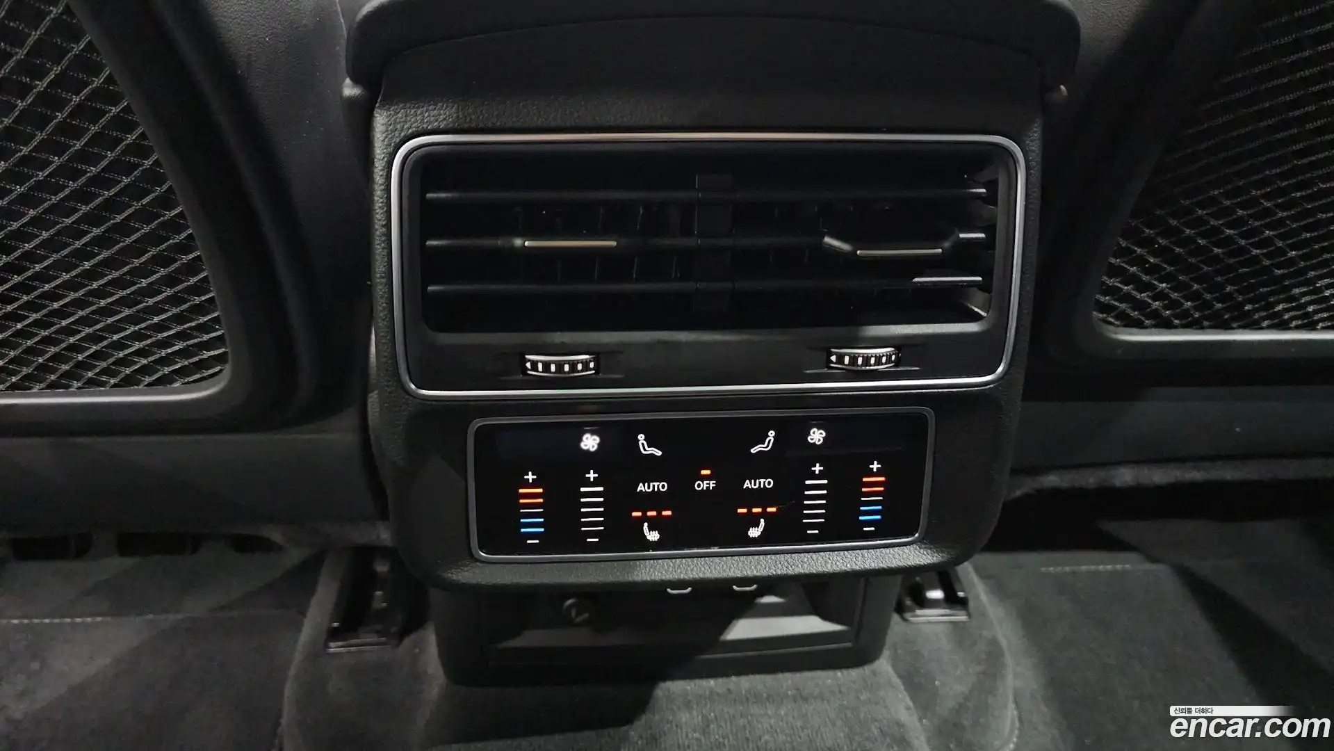 Q8 Audi 2023.2-OPTION-023