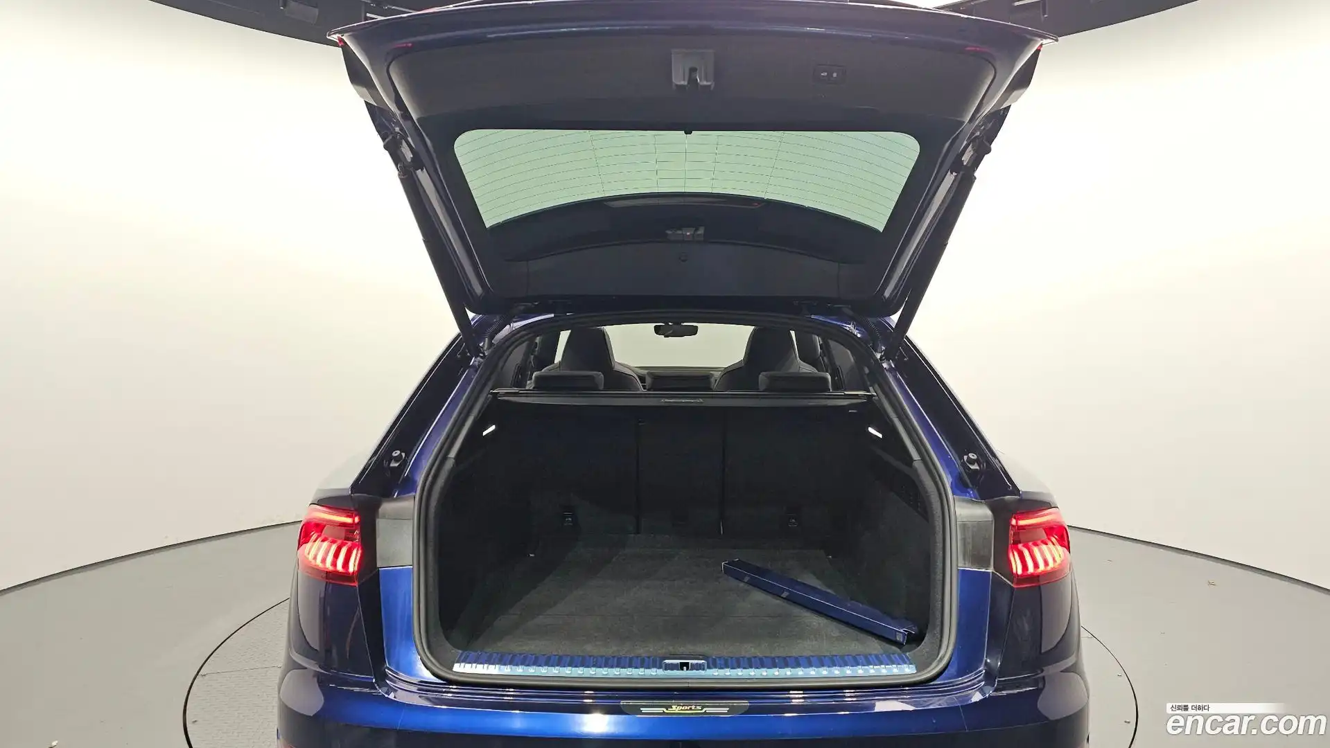 Q8 Audi 2023.2-OPTION-024