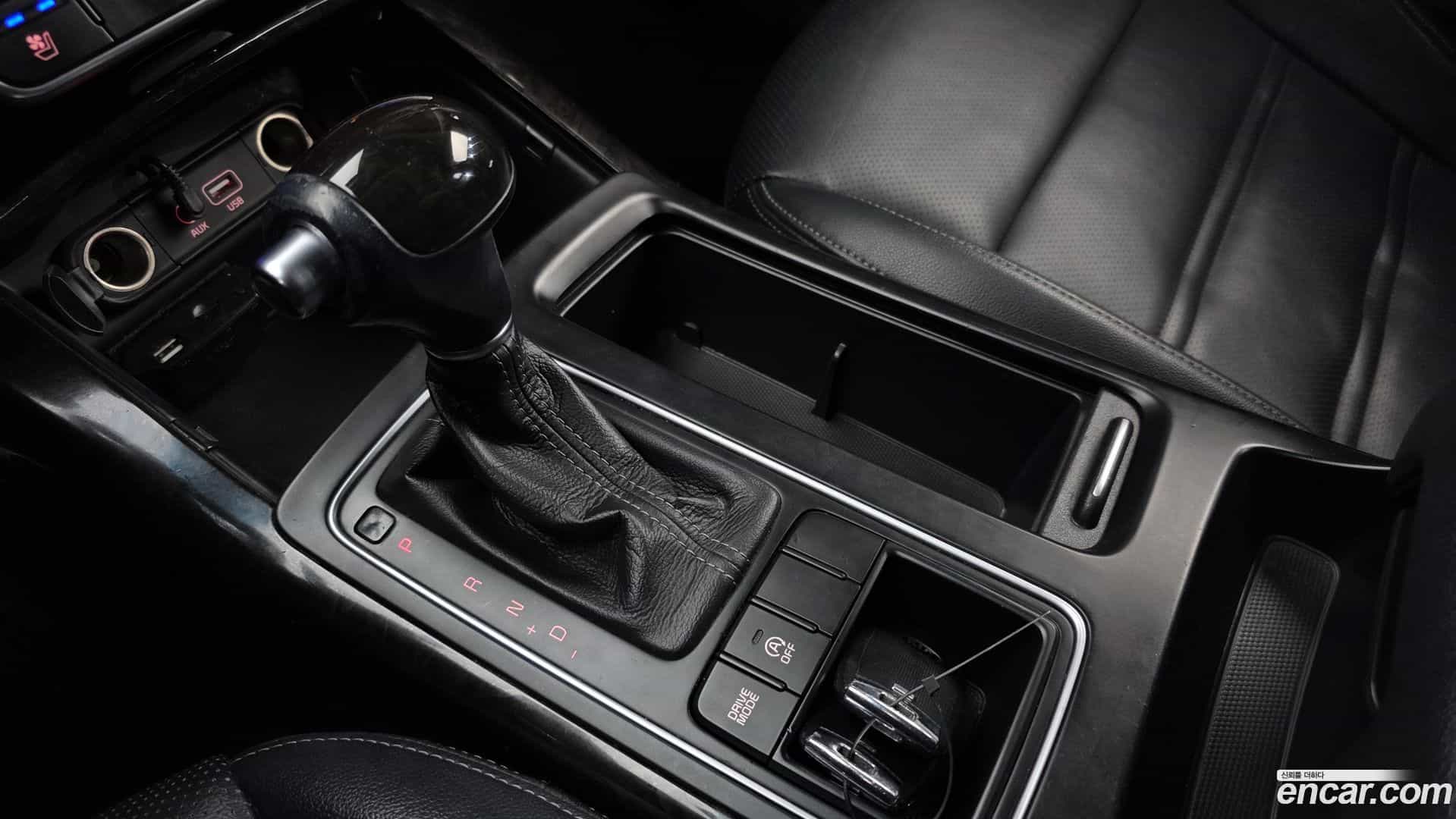 Sorento Kia 2015.8-INNER-009