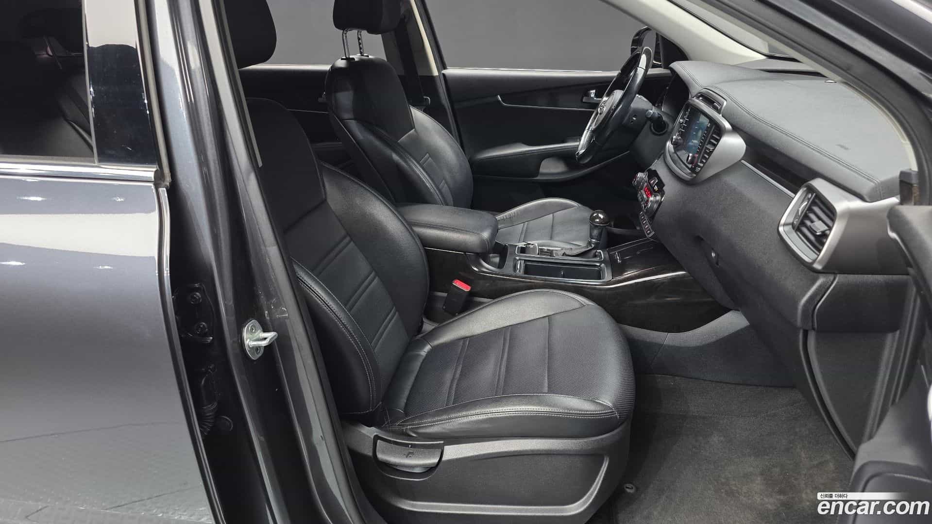 Sorento Kia 2015.8-OPTION-015