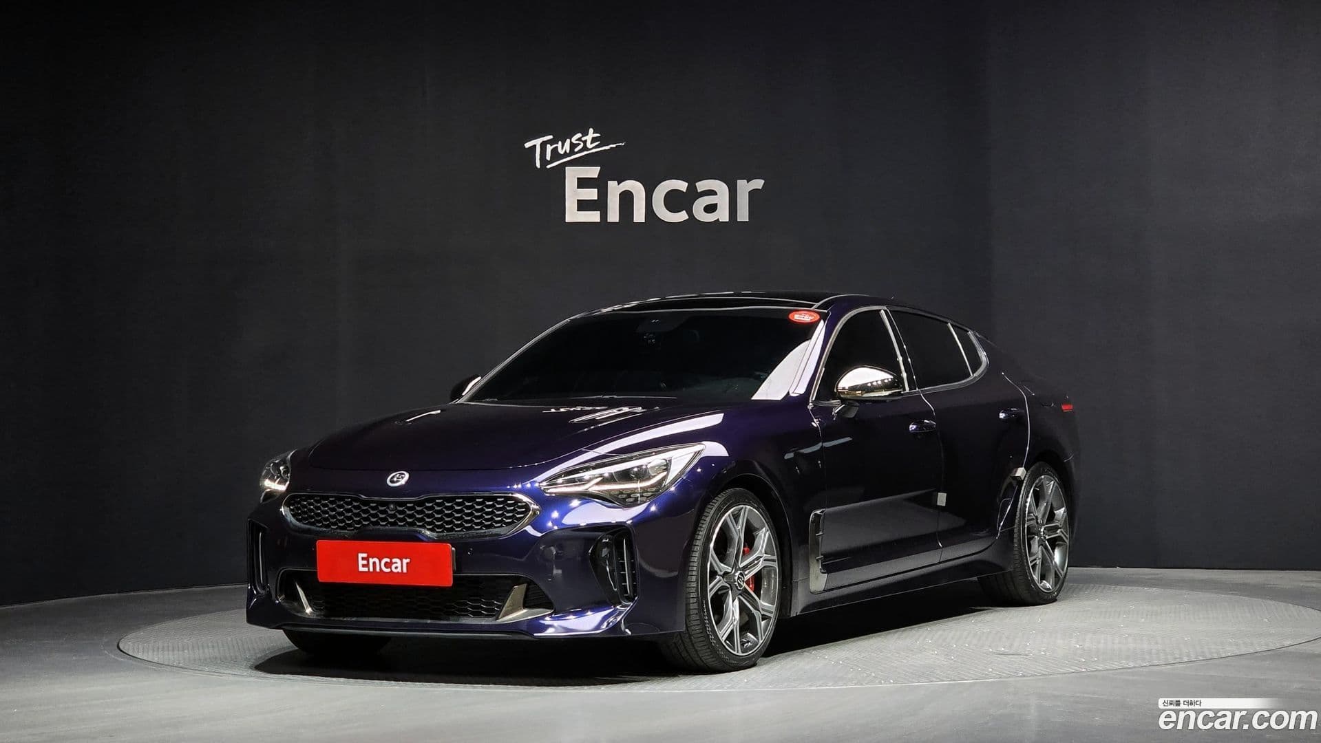 Main__Slider__Photo:Stinger Kia 2018.4-0