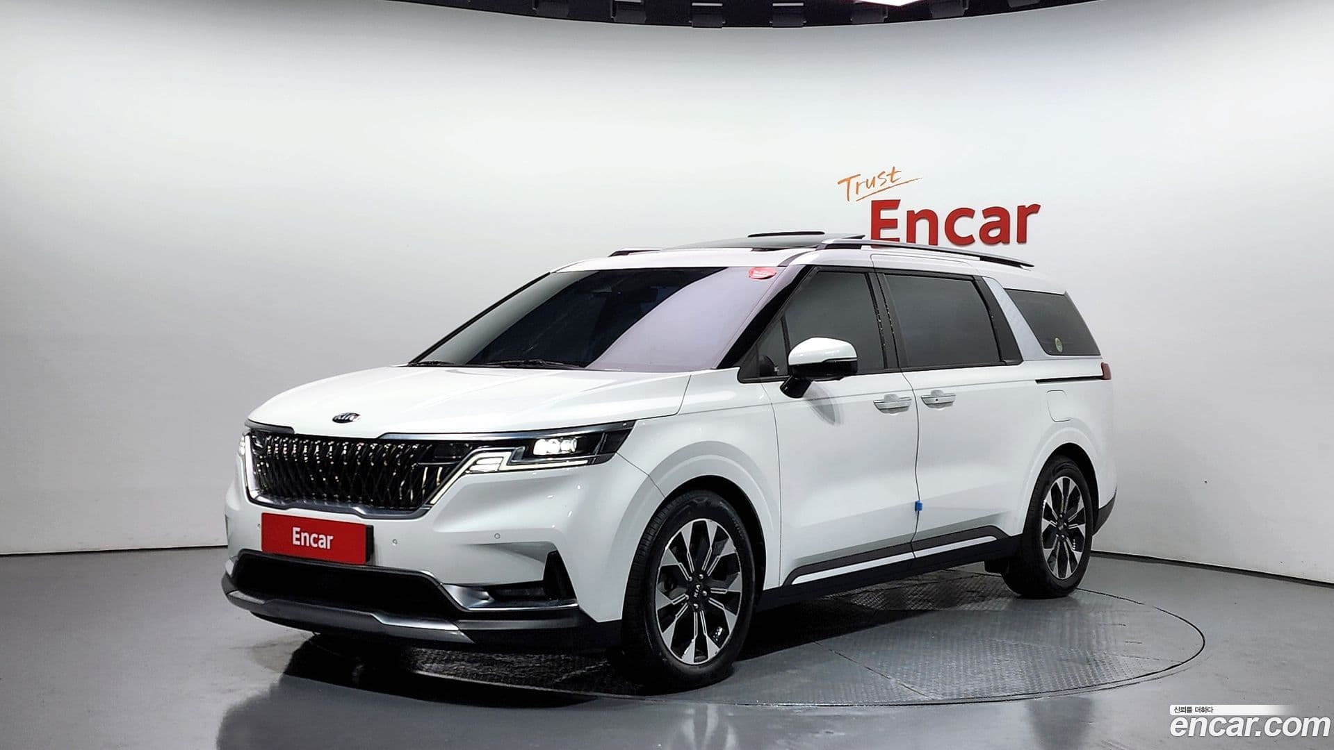 Main__Slider__Photo:Canival Kia 2021.6-0