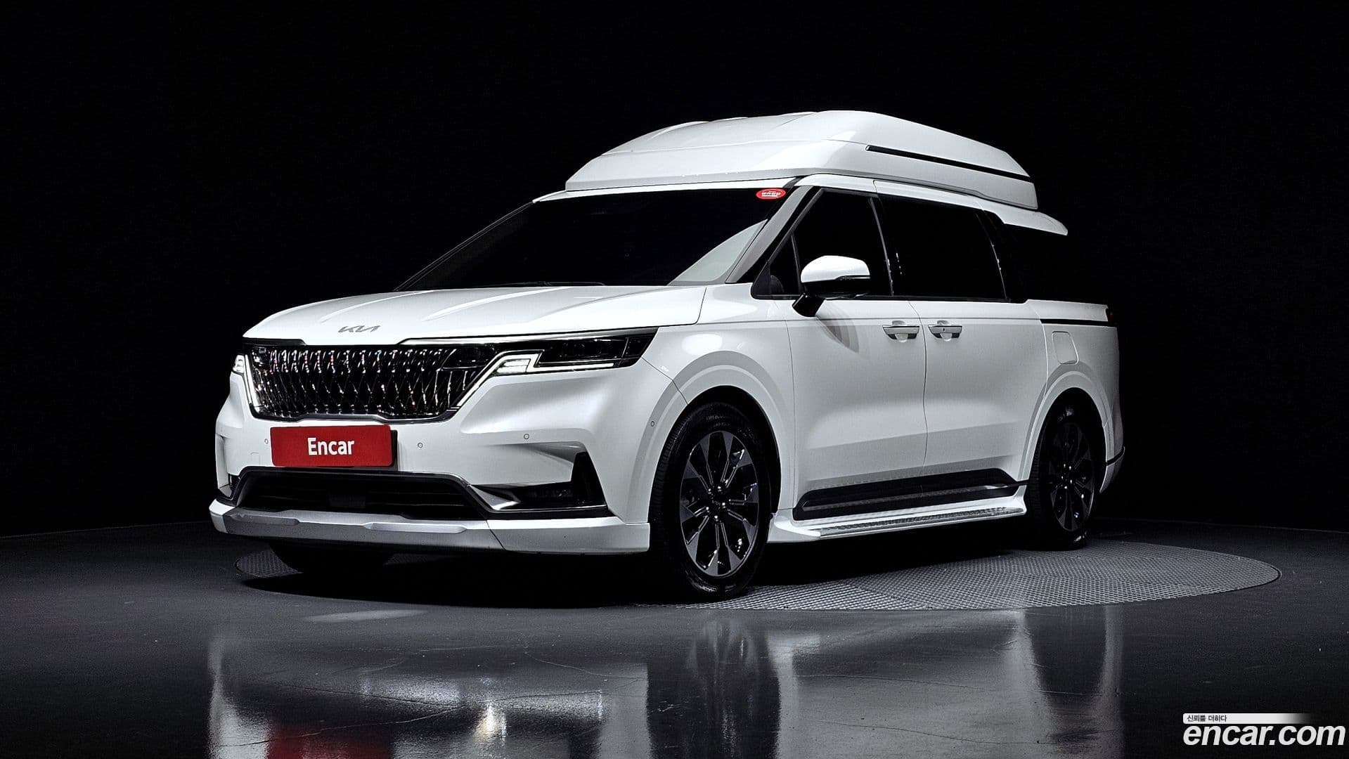 Main__Slider__Photo:Canival Kia 2023.3-0