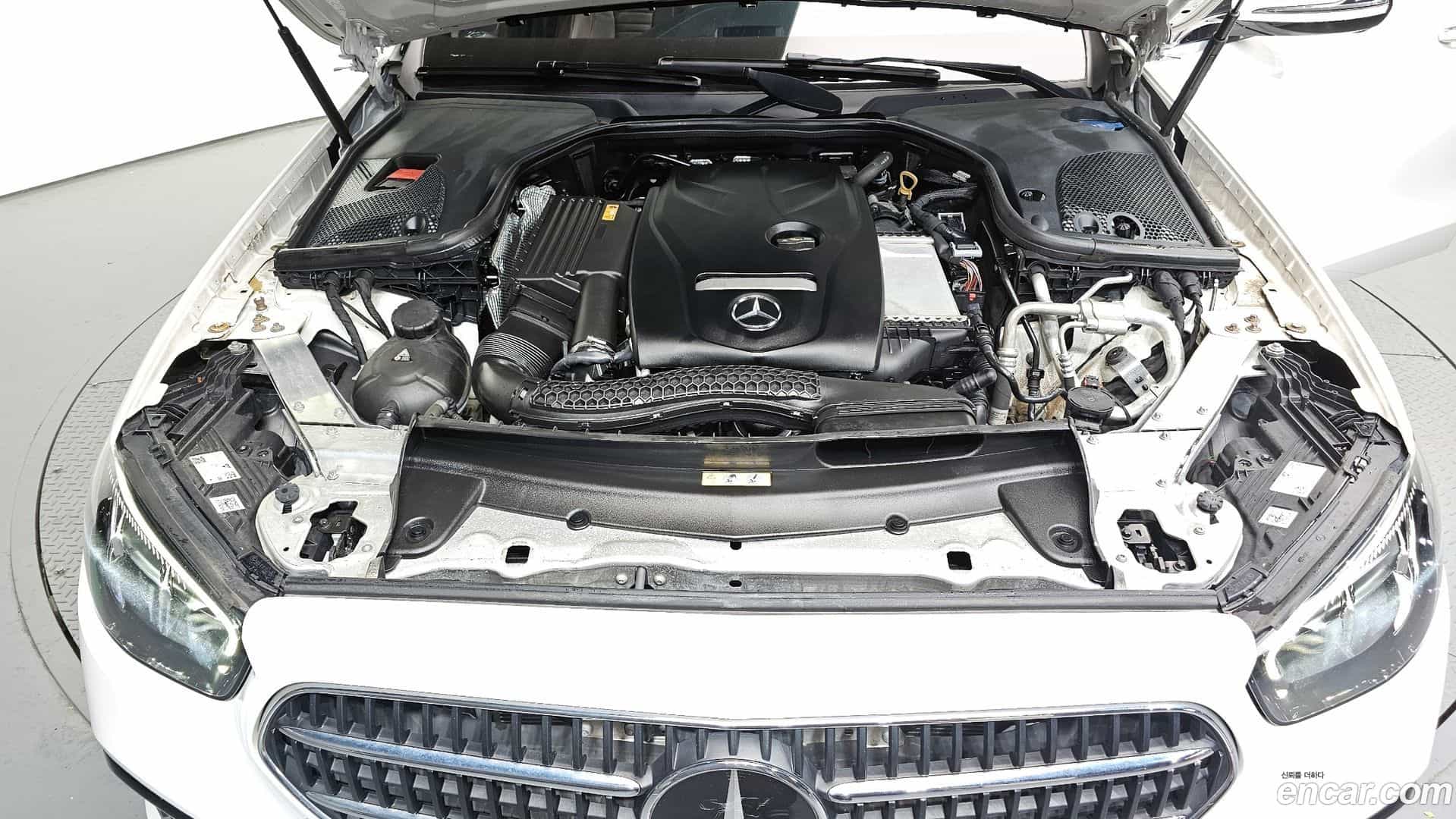 E-Class Mercedes-Benz 2020.11-INNER-6