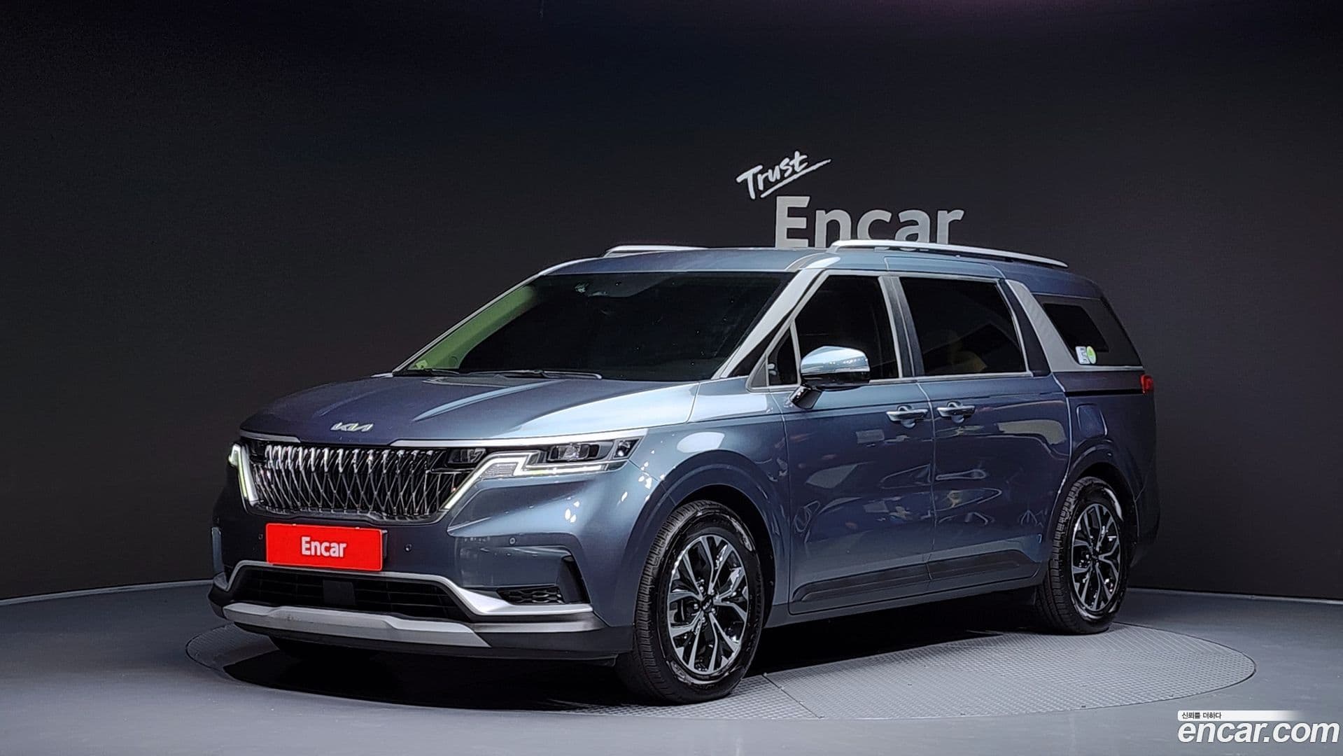 Main__Slider__Photo:Canival Kia 2021.8-0