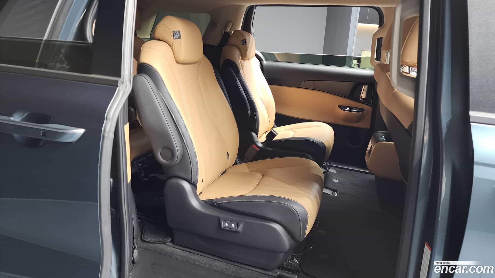 Canival Kia 2021.8-OPTION-016
